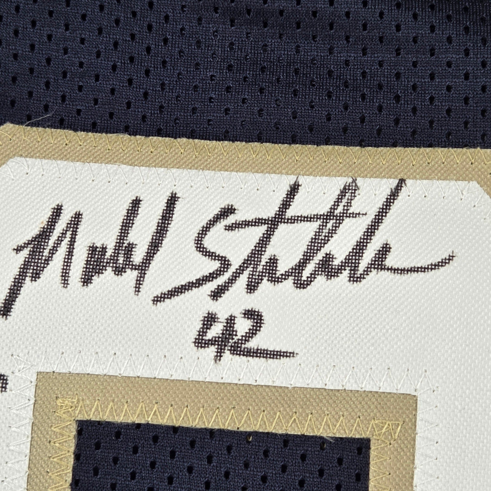 Notre Dame 1988 National Champions Team Signed Jersey 10 Autos BAS Witness