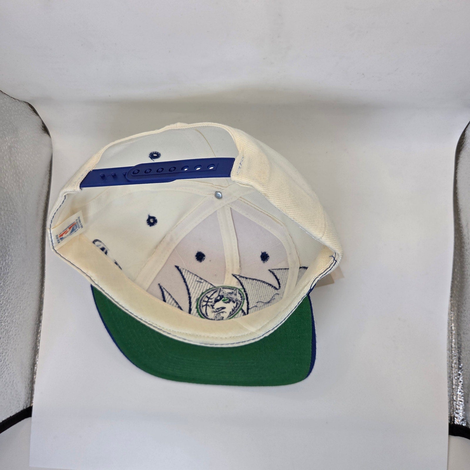 Logo Athletic Minnesota Timberwolves Sharktooth Snapback Hat Vintage 90s NWT