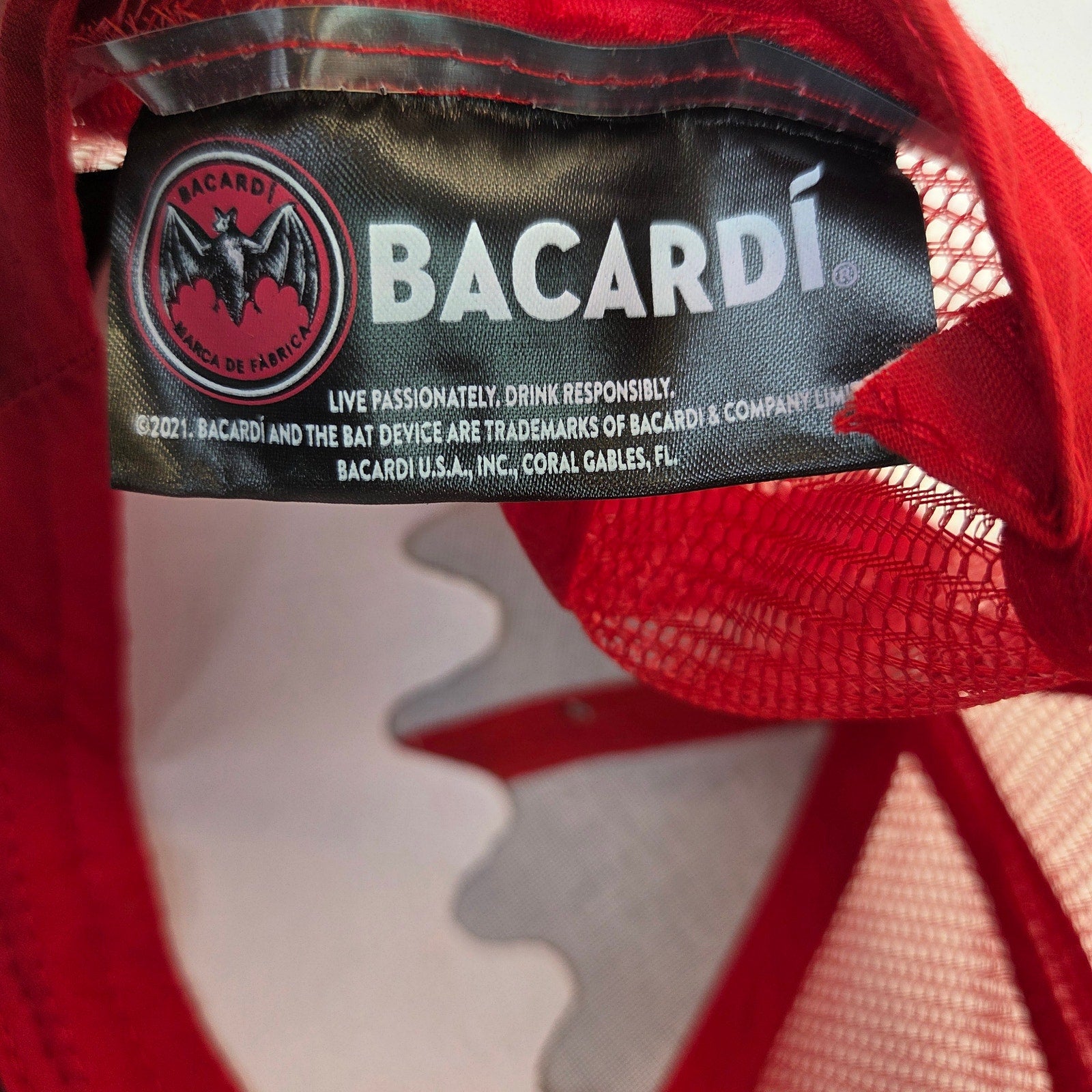 Bacardi Trucker Hat Mesh Snapback Black Red Bat Logo Marca De Fabrica 2021 OSFA