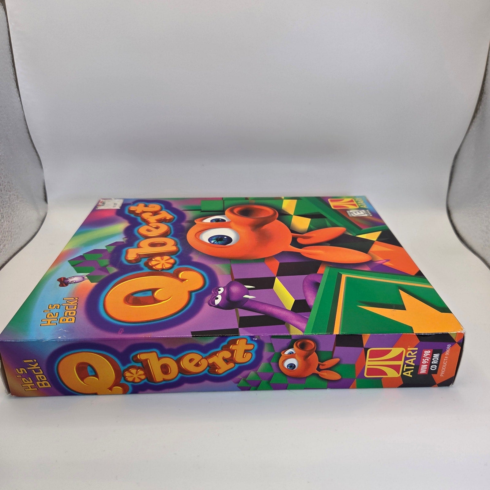 Q*Bert PC CD-ROM Game 1999 Hasbro Atari Windows 95/98 Big Box CIB