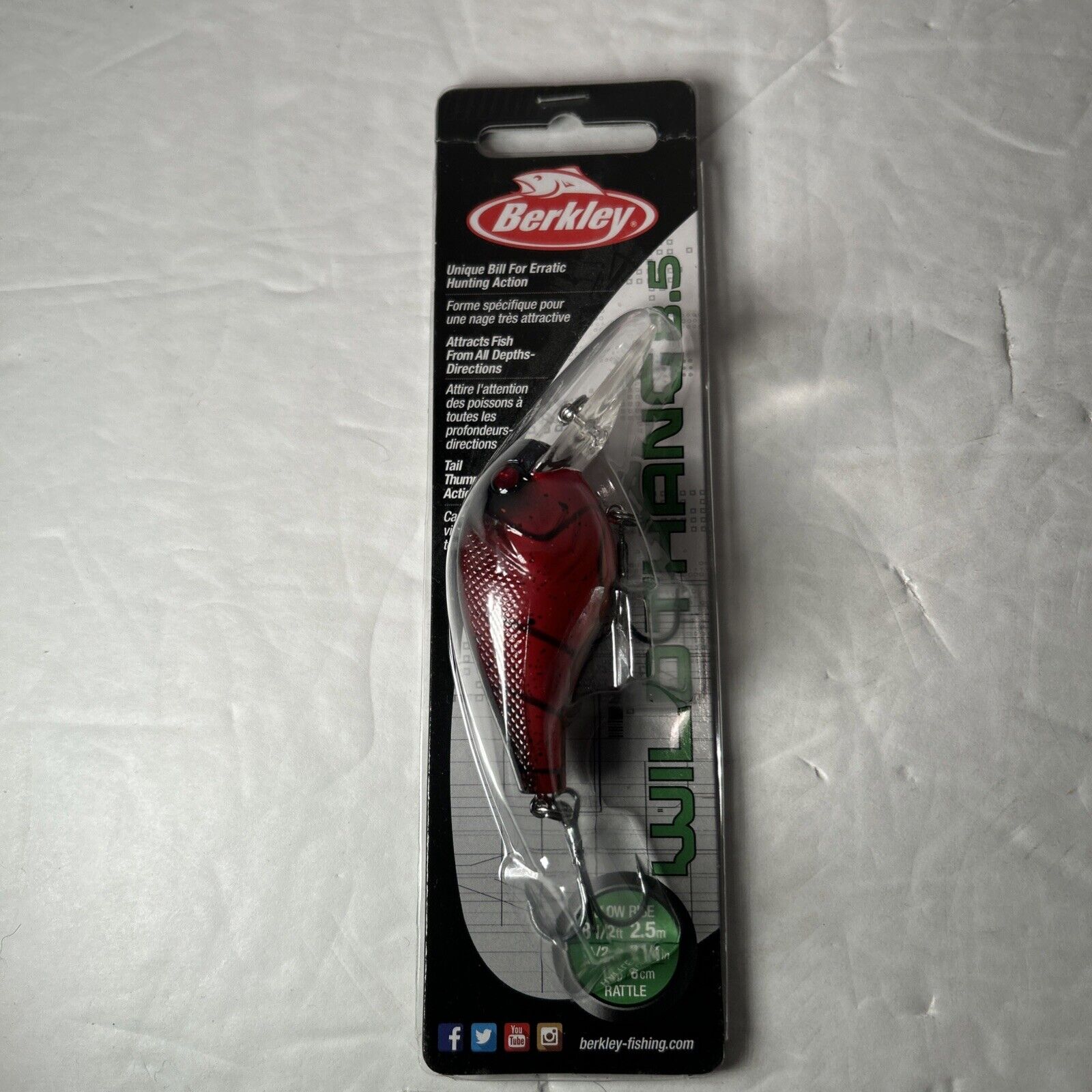 berkley wild thang 8.5 slow rise crankbait rattles 3/8oz candy apple red craw