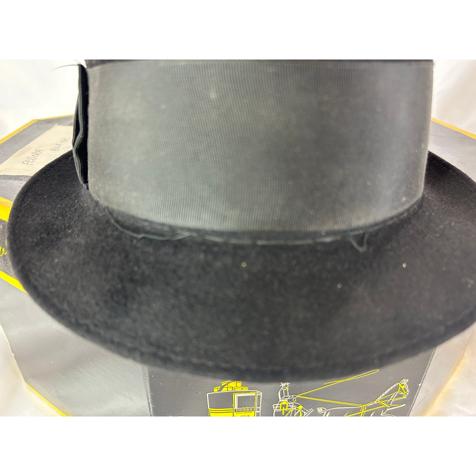 Dobbs Fifth Avenue Black Fedora Hat 7 1/4 Feather Vintage USA Box