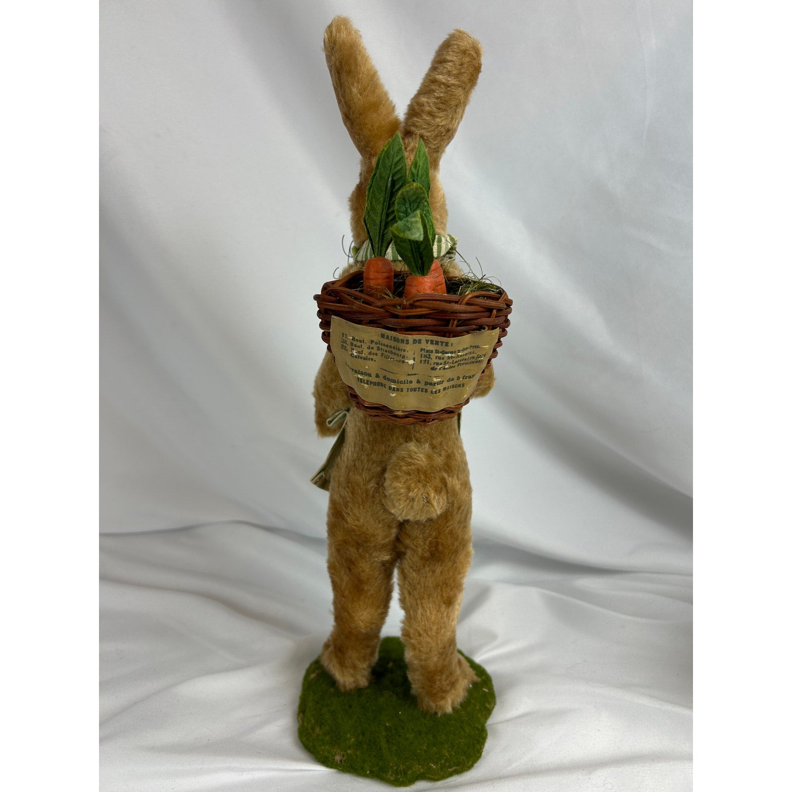 Bethany Lowe 16 Inch Easter Rabbit Maisons De Vente w Basket Display