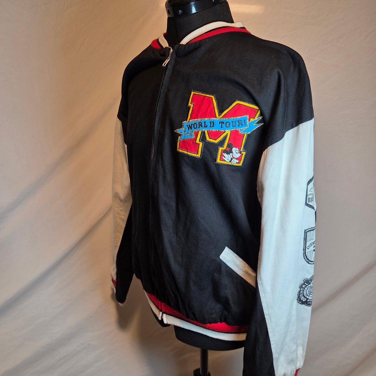 Vintage 1992 Mickey & Co Disney World Tour 1001 Hellos Varsity Jacket M