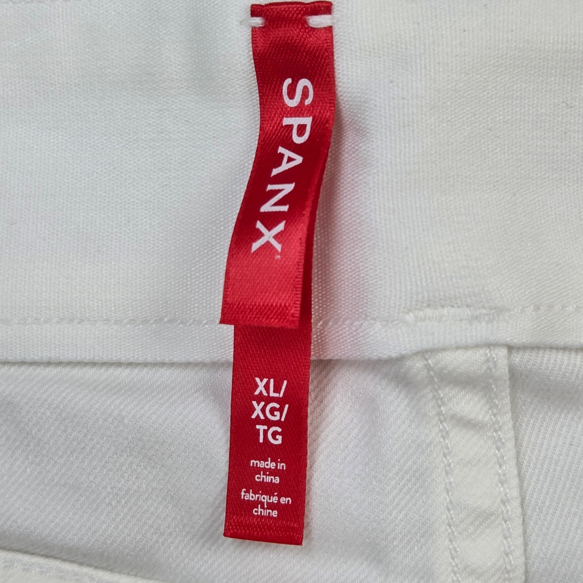 Spanx Stretch Twill Shorts Womens XL Bright White Pull On Shaping 20318R NWT