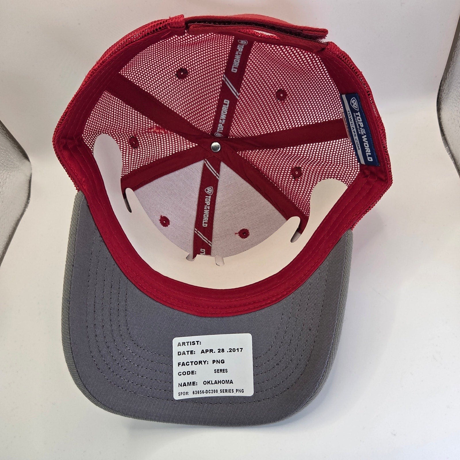 Oklahoma Sooners Hat Top of the World Mesh Trucker Adjustable Red Gray