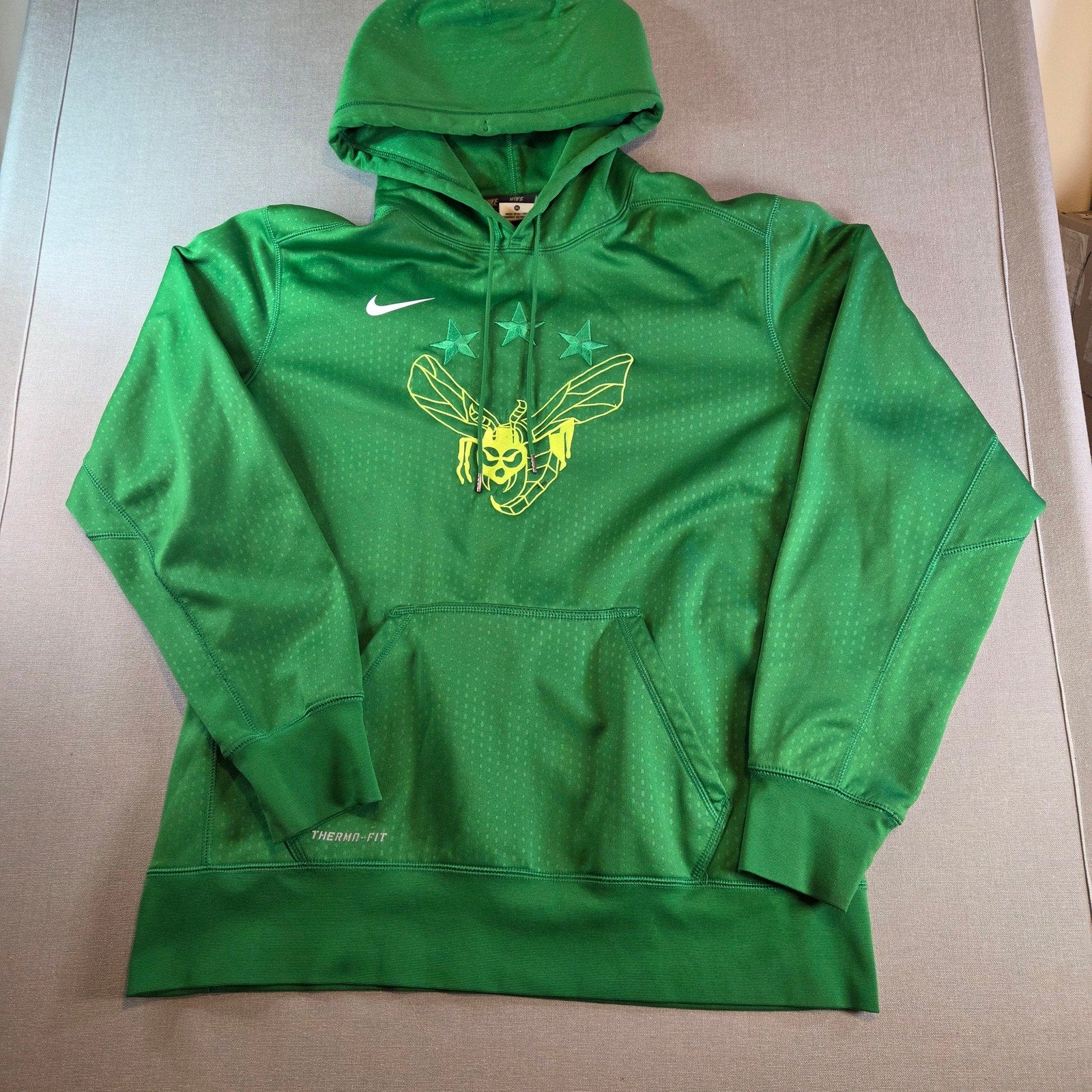 Nike Therma-Fit Hoodie XL Green Rare Graphic Insect Skull Logo Pullover
