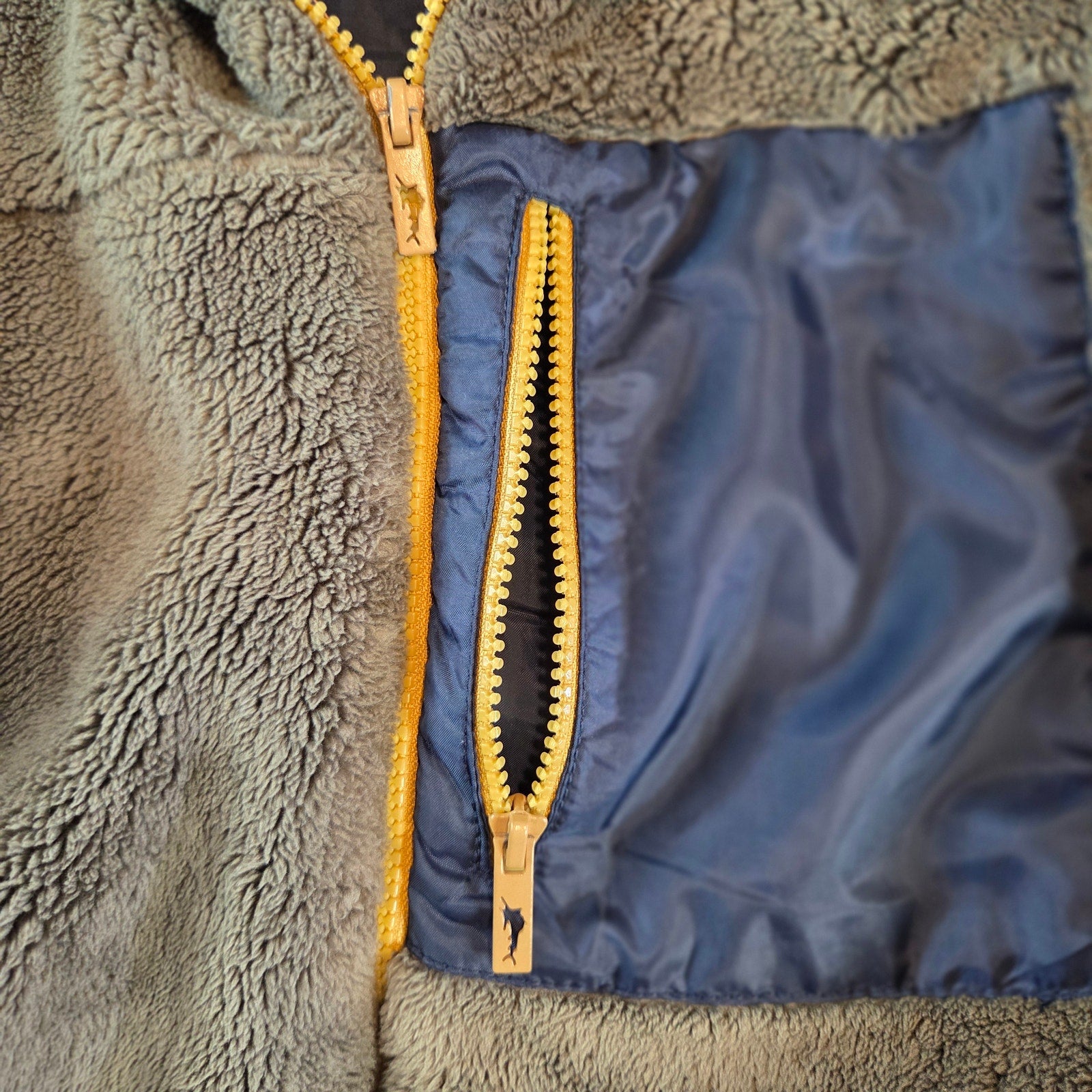 Tommy Bahama Girls XXL (16) Fleece Jacket – Green Blue Yellow, Full Zip