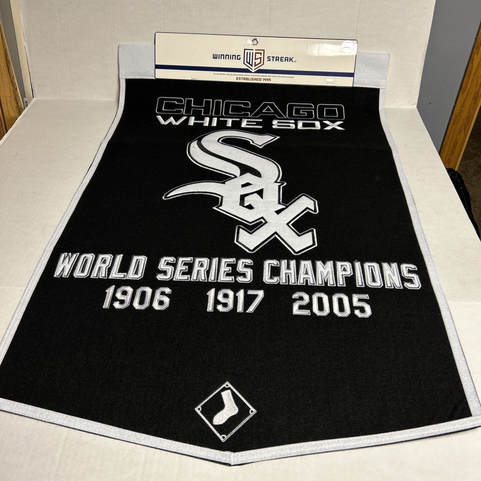 Chicago White Sox Wool Blend MLB Champions Banner, 24" x 36"