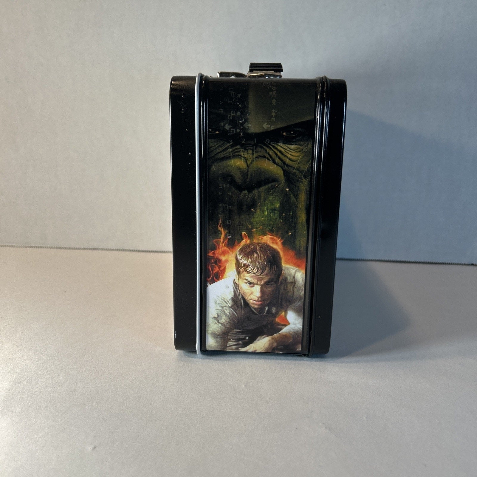 2001 Planet of the Apes Metal Lunchbox with Thermos NECA Movie Collectible