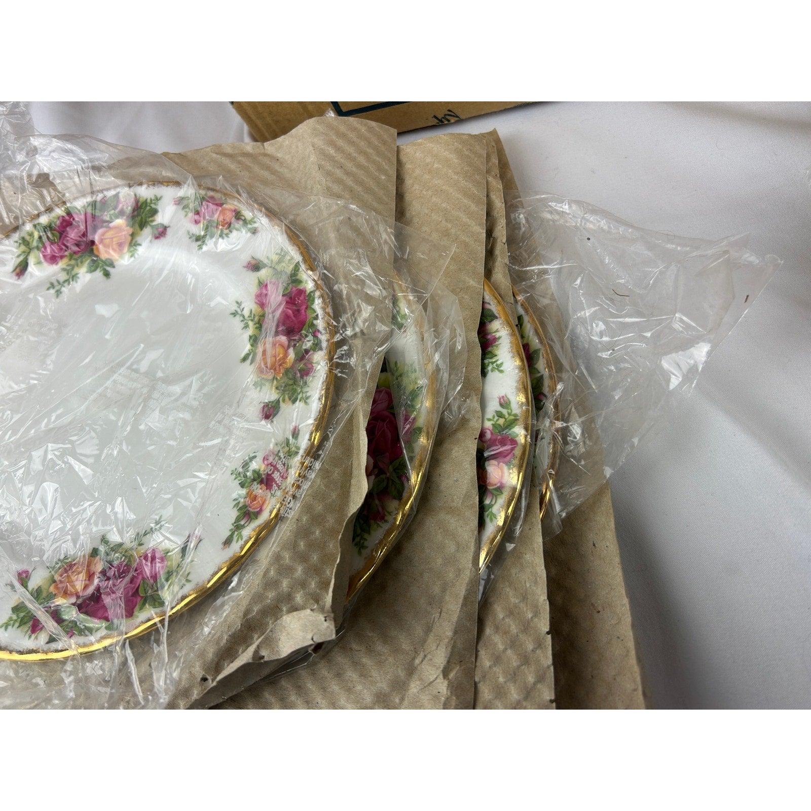 Vintage Royal Albert Old Country Roses China 4 Complete Settings, Mint Condition
