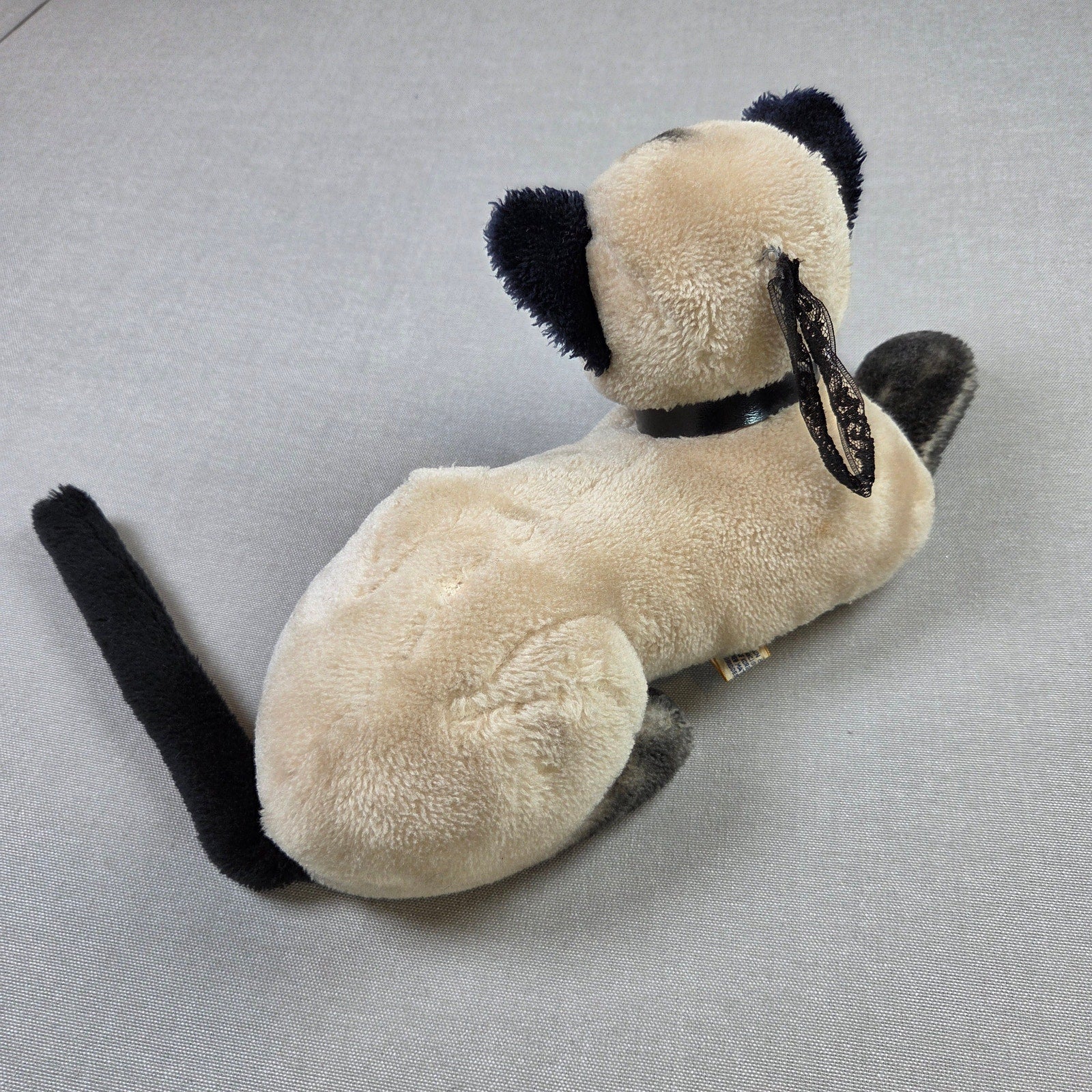 Vintage Dakin Siamese Cat Plush Stuffed Animal Blue Eyes Korea 21” VTG