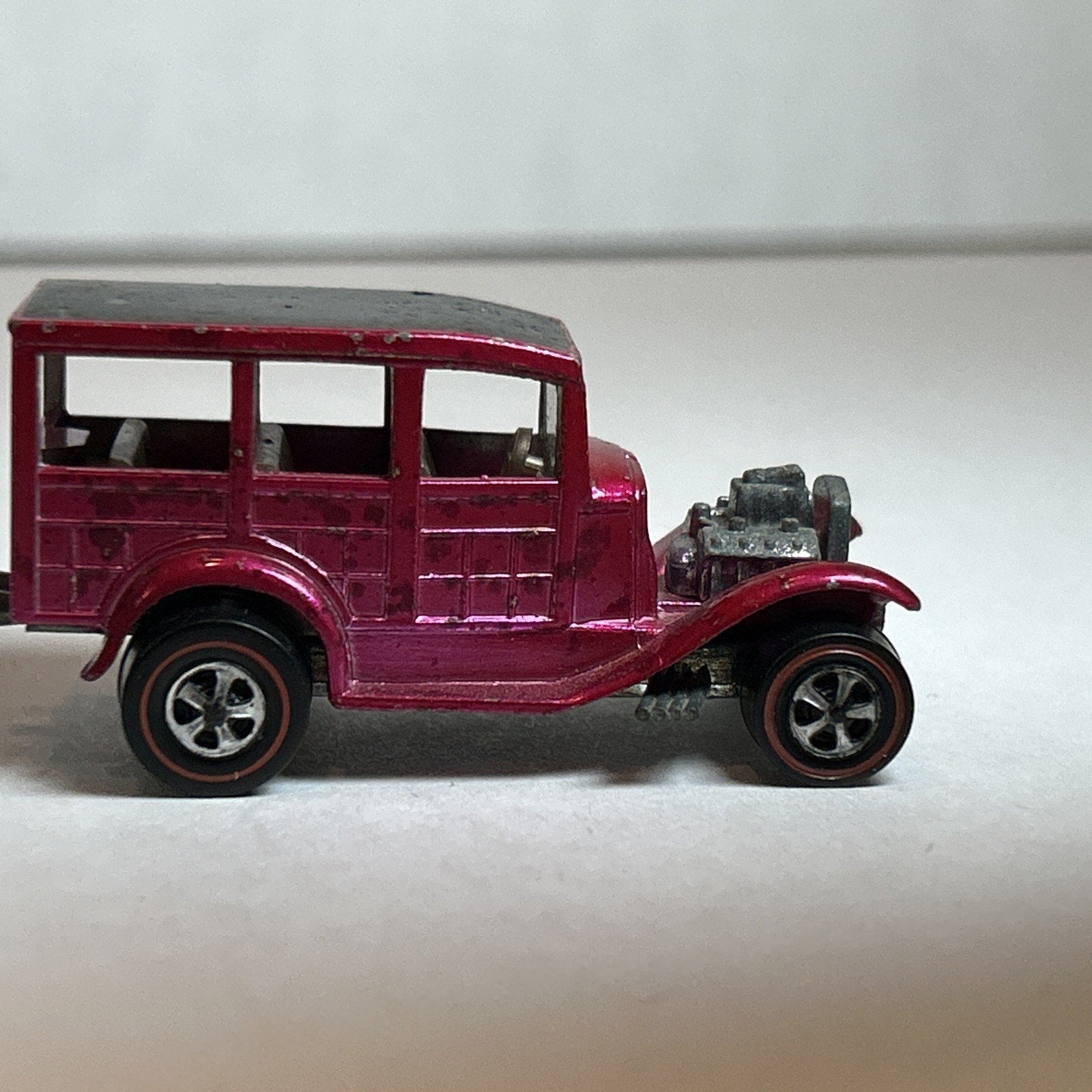 Rare Vintage Hot Wheels Redline 1968 Magenta/Pink Classic '31 Ford Woody Mattel