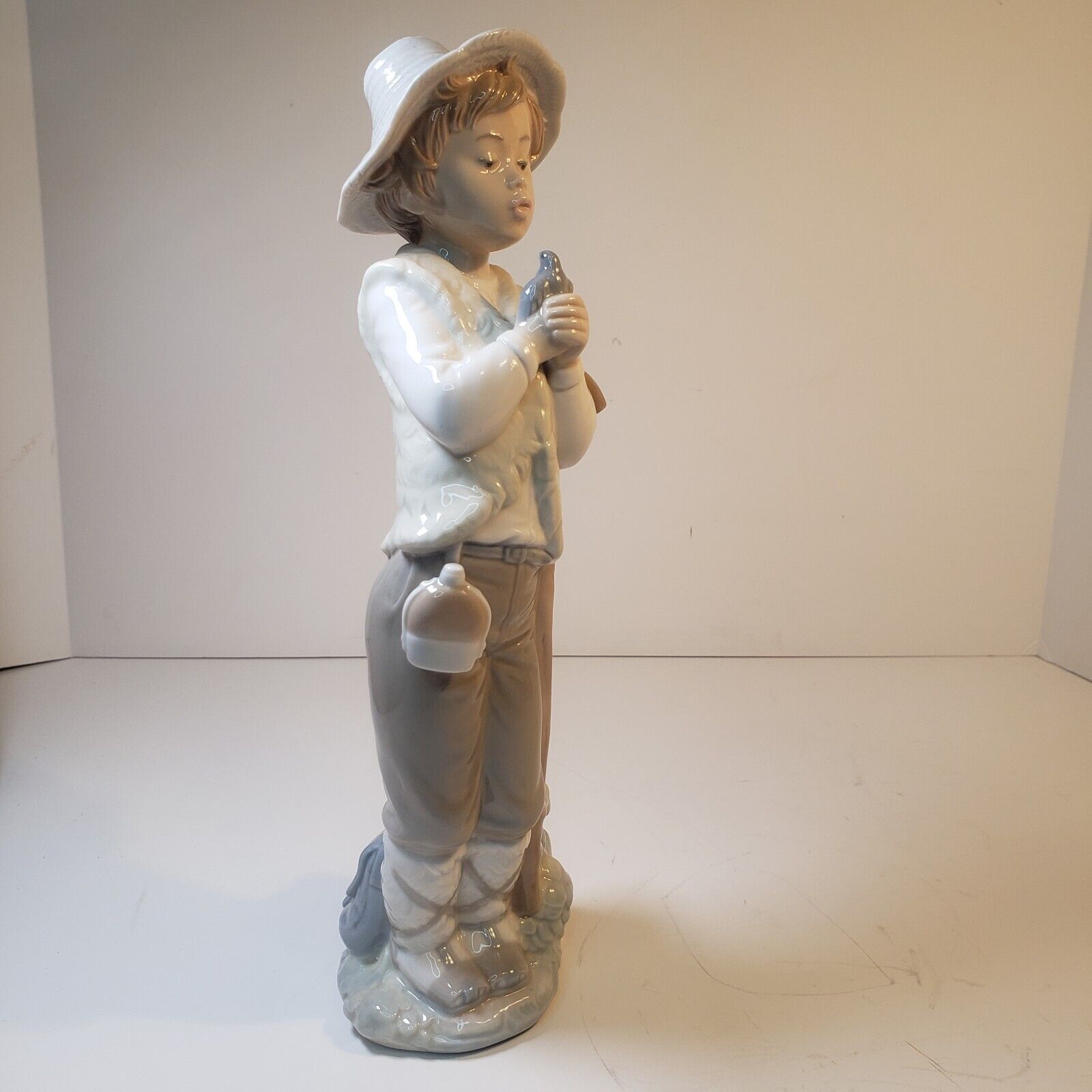 NAO by Lladro Boy Holding Bird Figurine Spain Porcelain 1977 12” Tall