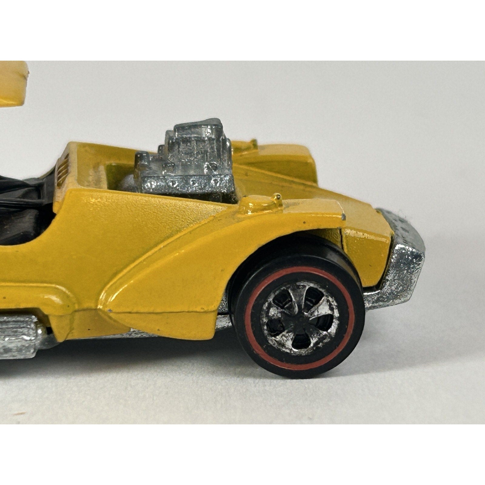Vintage Hot Yellow 1969 Wheels Redline Ice T Diecast Car Hong Kong W/Button