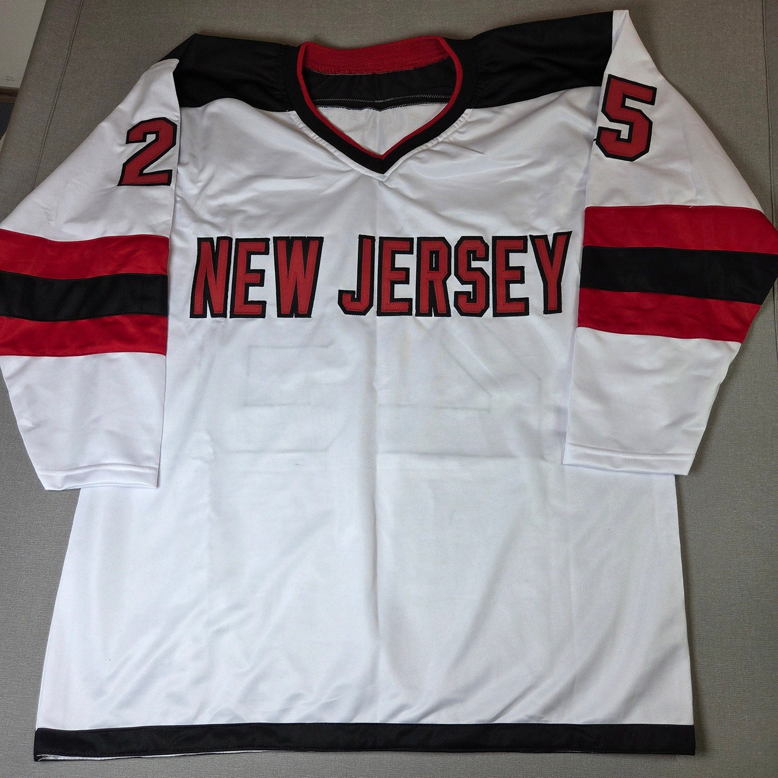 Joe Nieuwendyk HOF 11 Signed New Jersey Devils Custom Jersey Beckett Witness