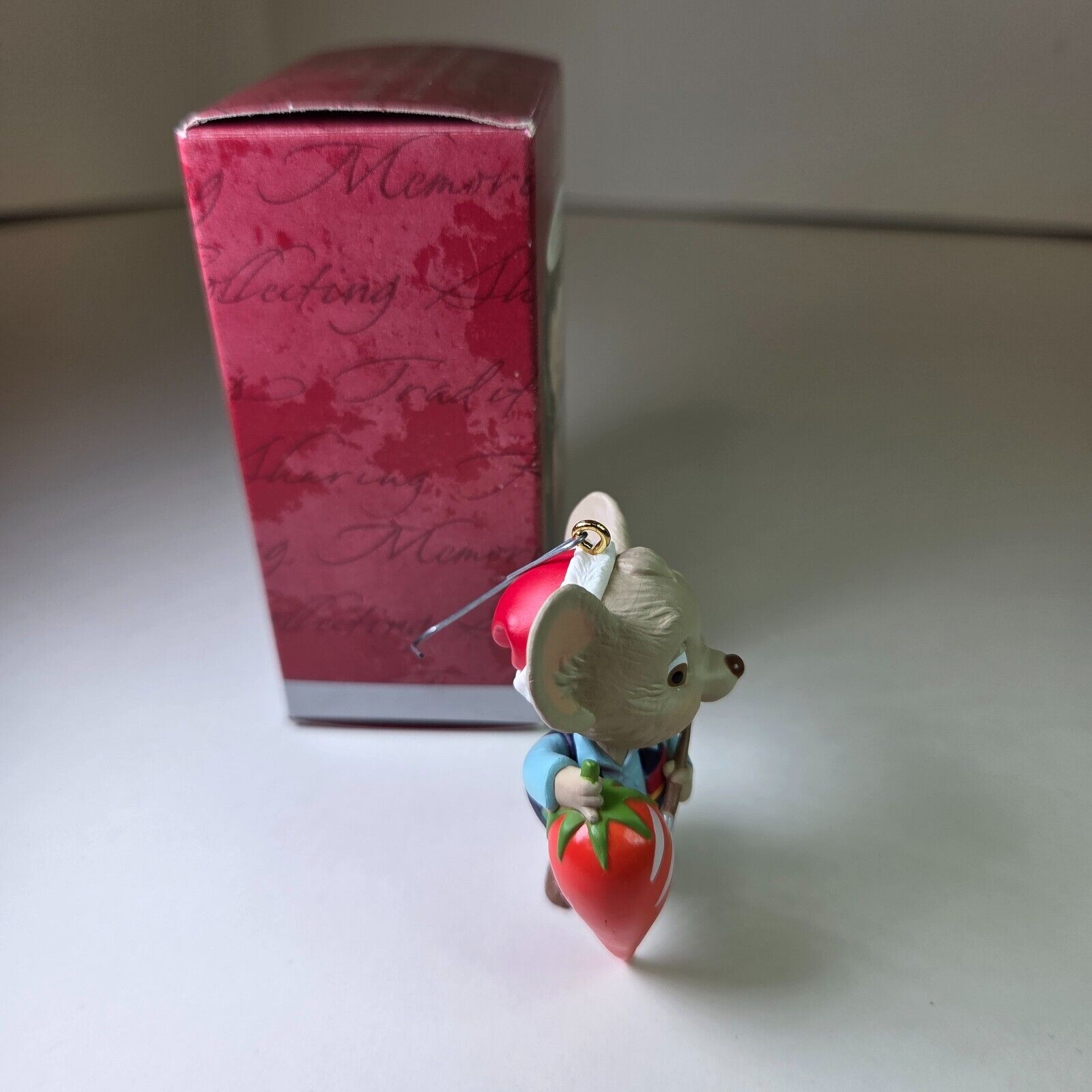 Hallmark Keepsake Ornament Feliz Navidad Mouse 1998