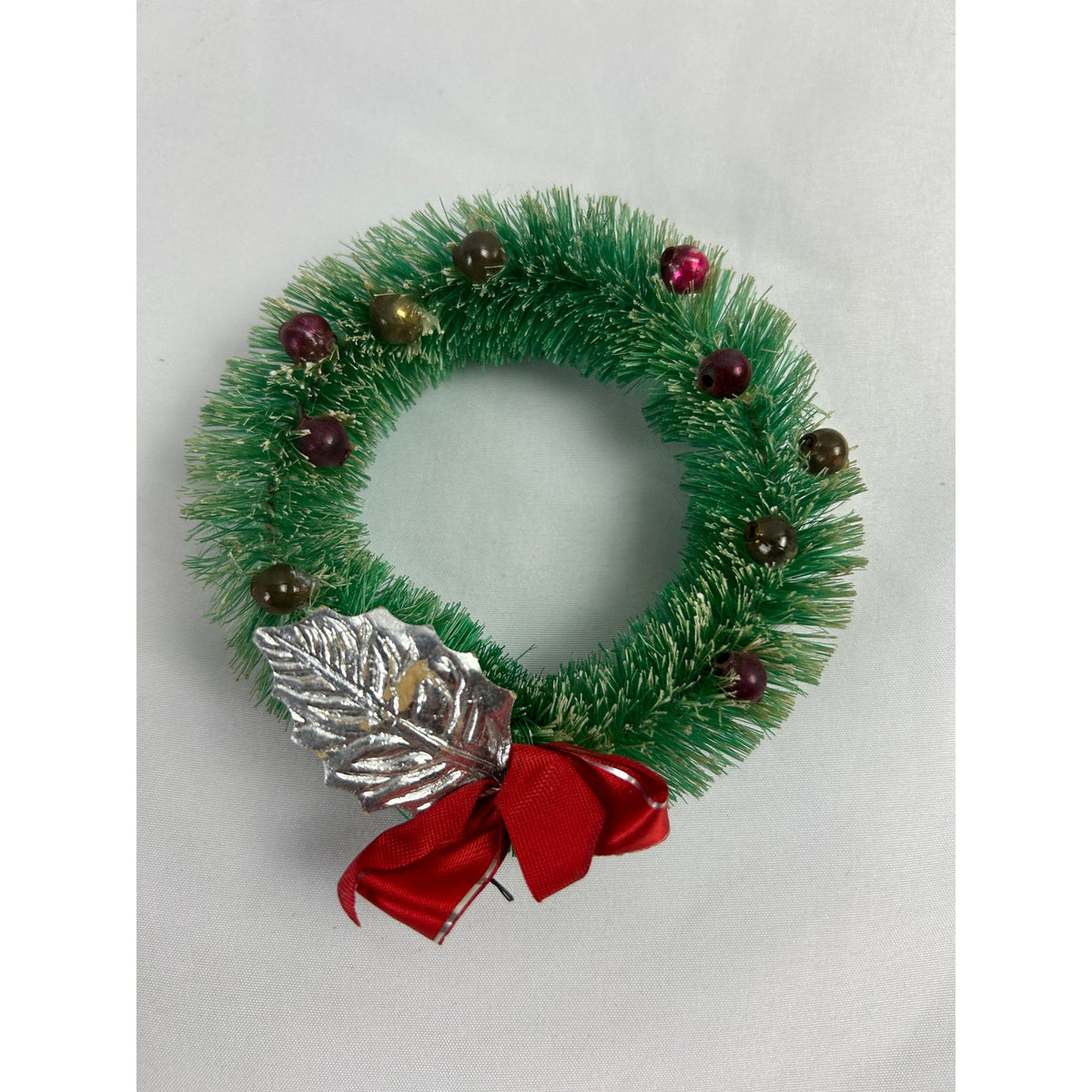 Vintage 1950s Japan Bottle Brush Christmas Wreath Mercury Glass Beads Foil Bow
