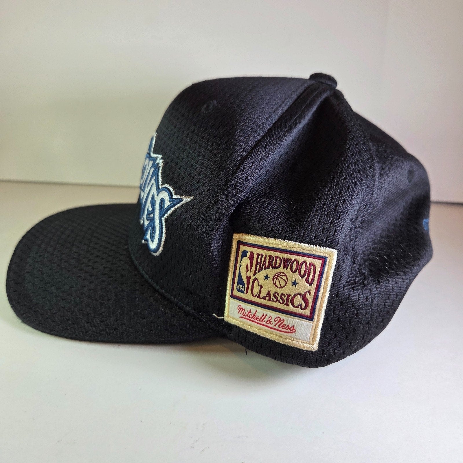 Mitchell & Ness Timberwolves Snapback Hat Black Mesh NBA Hardwood Classics