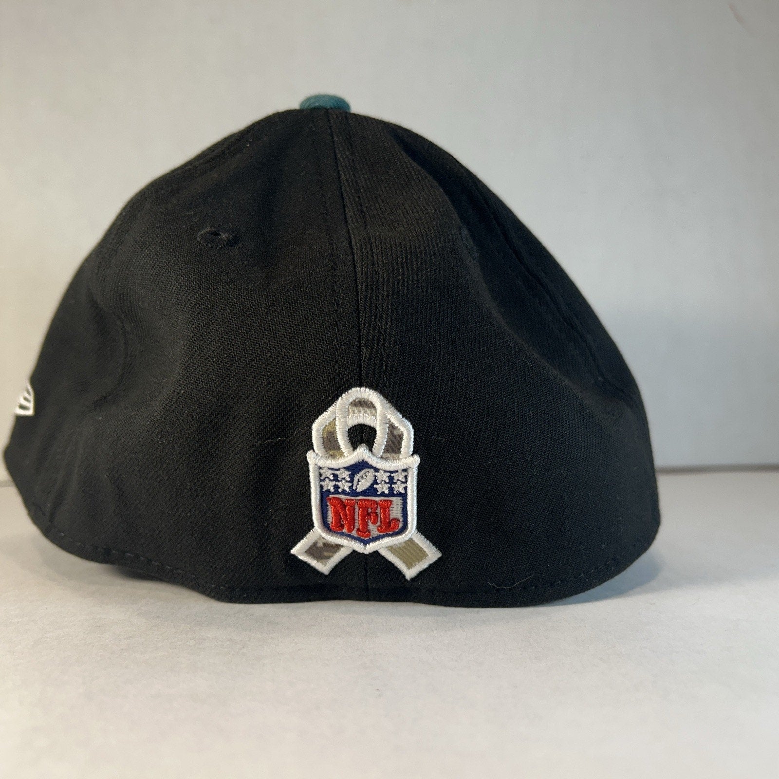 New Era Philadelphia Eagles 39THIRTY Salute to Service Hat M/L NWT