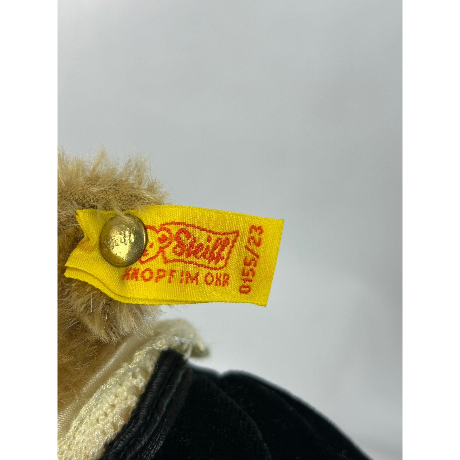 Steiff Ring Bearer 0155 23 Strong Museum Bear w Box Wedding Mohair