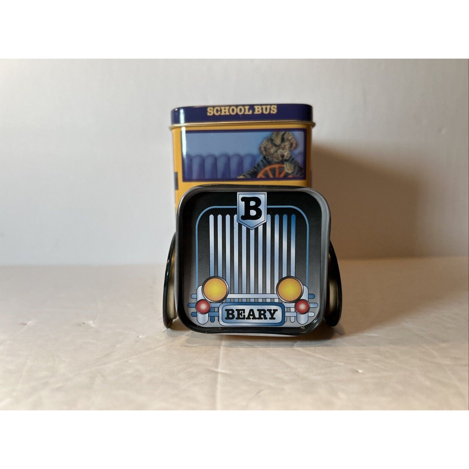 Vintage NOS GIFTCO School Bus with Wheels Tin Bank NIB Stewart Sherwood Bears