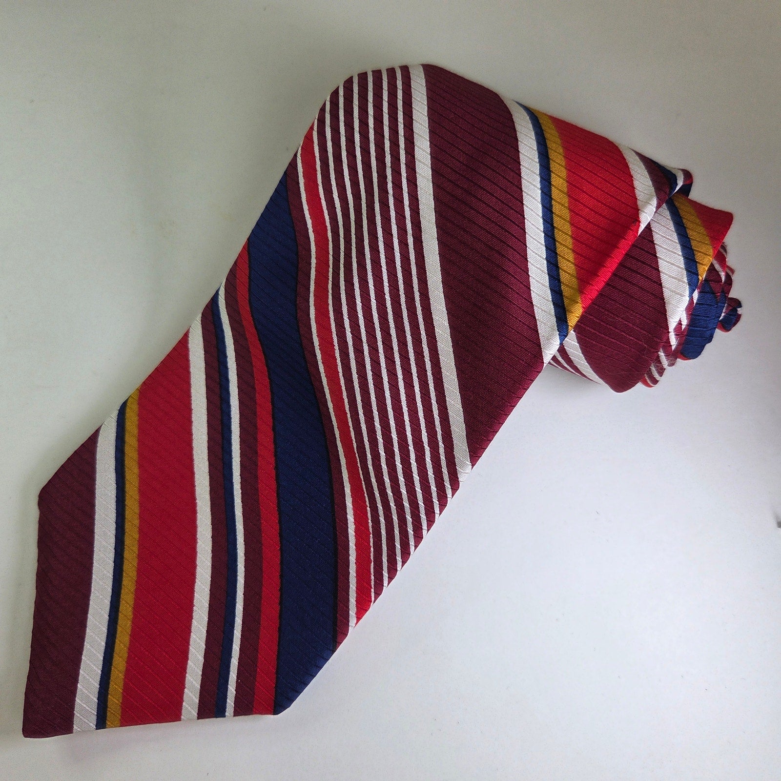 Vintage Resilio Repp Tie Red Navy Stripe 100% Silk Guildstream 4” x 55.5” USA