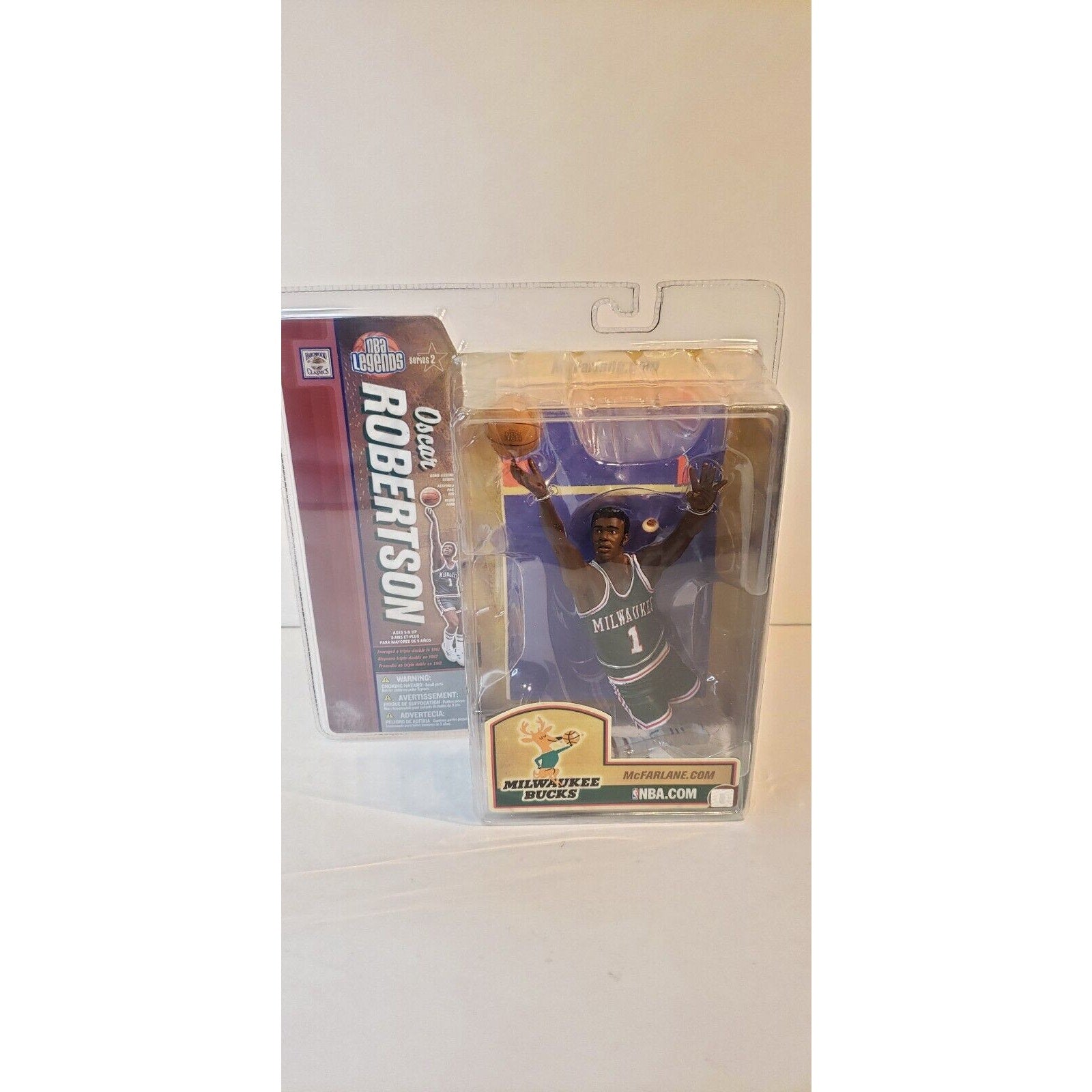 Oscar Robertson Milwaukee Bucks McFarlane NBA Legends Series 2 Figure Sealed New