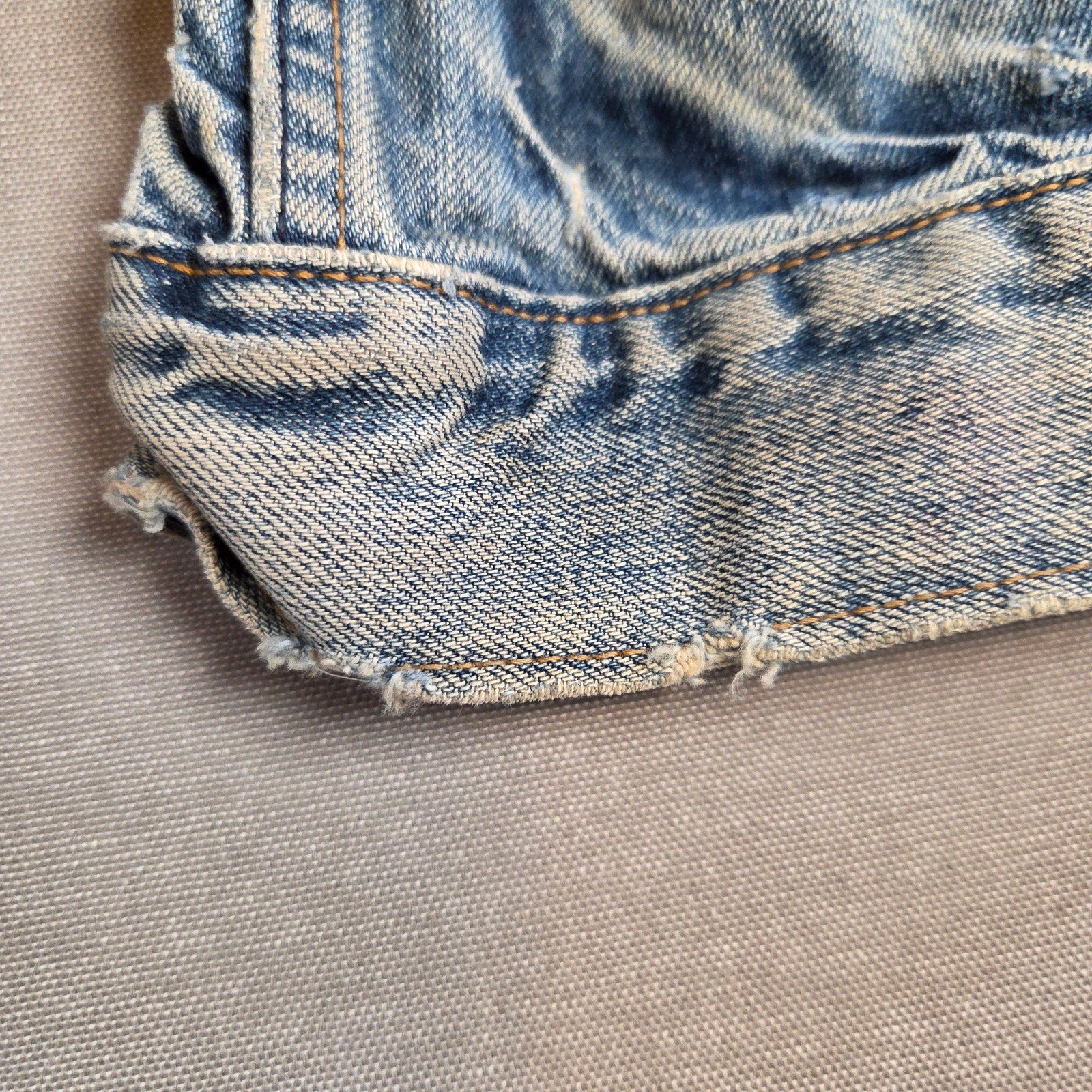 Gap 1969 Men’s Trucker Denim Jacket Medium Tint Wash Fall 2006 Size M/L Fit