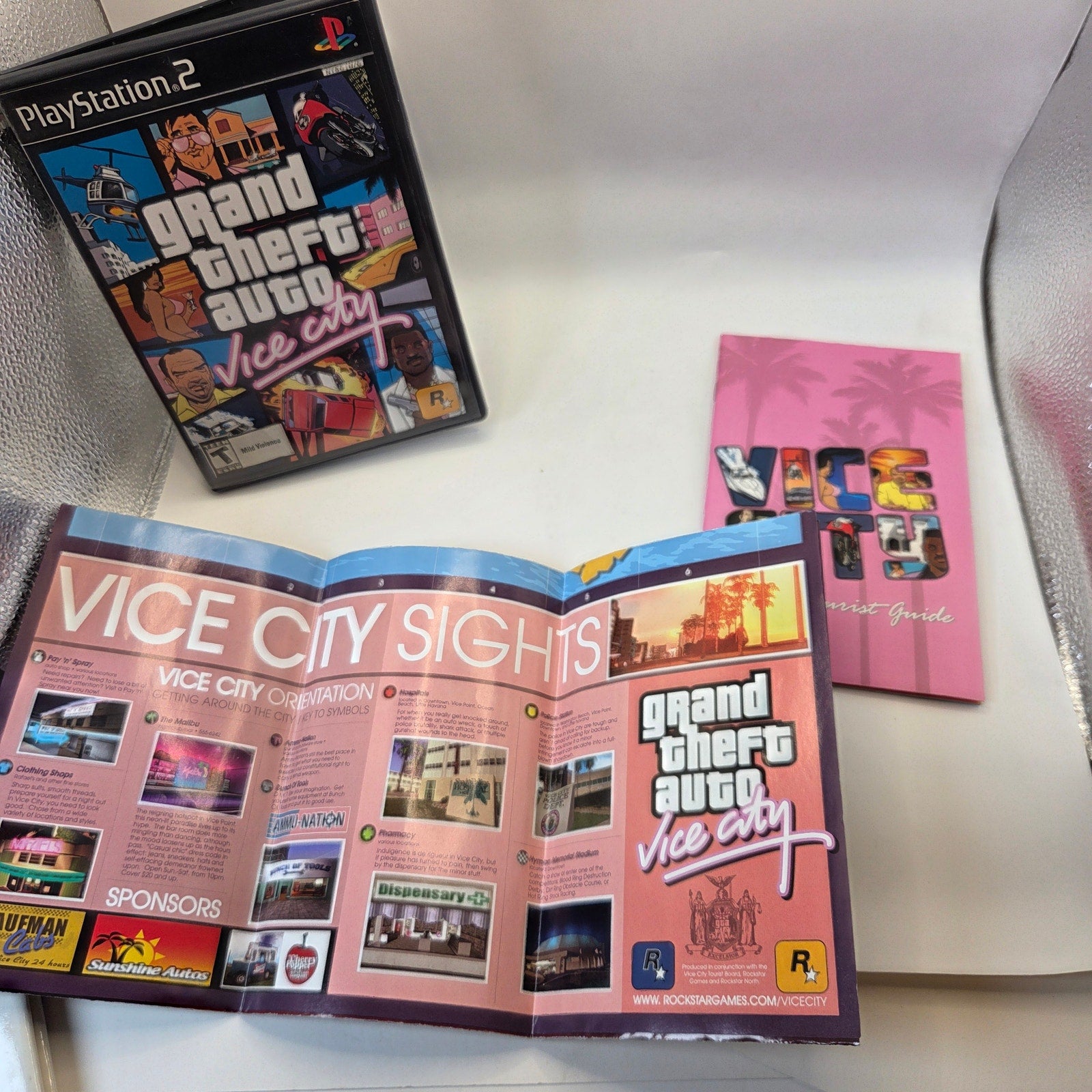 Sony PS2 Grand Theft Auto Vice City Complete Map Manual Black Label Game