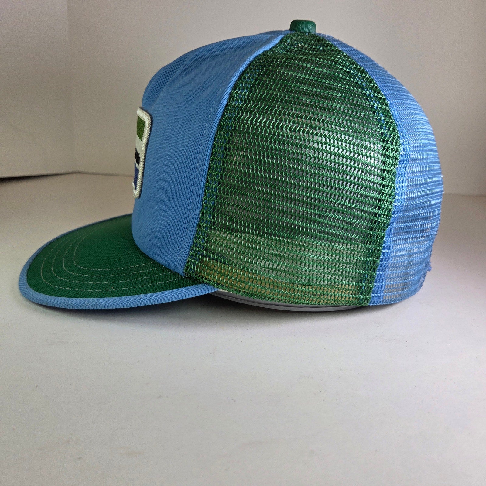 Vintage 1980s Shakespeare Fishing Trucker Hat Snapback USA