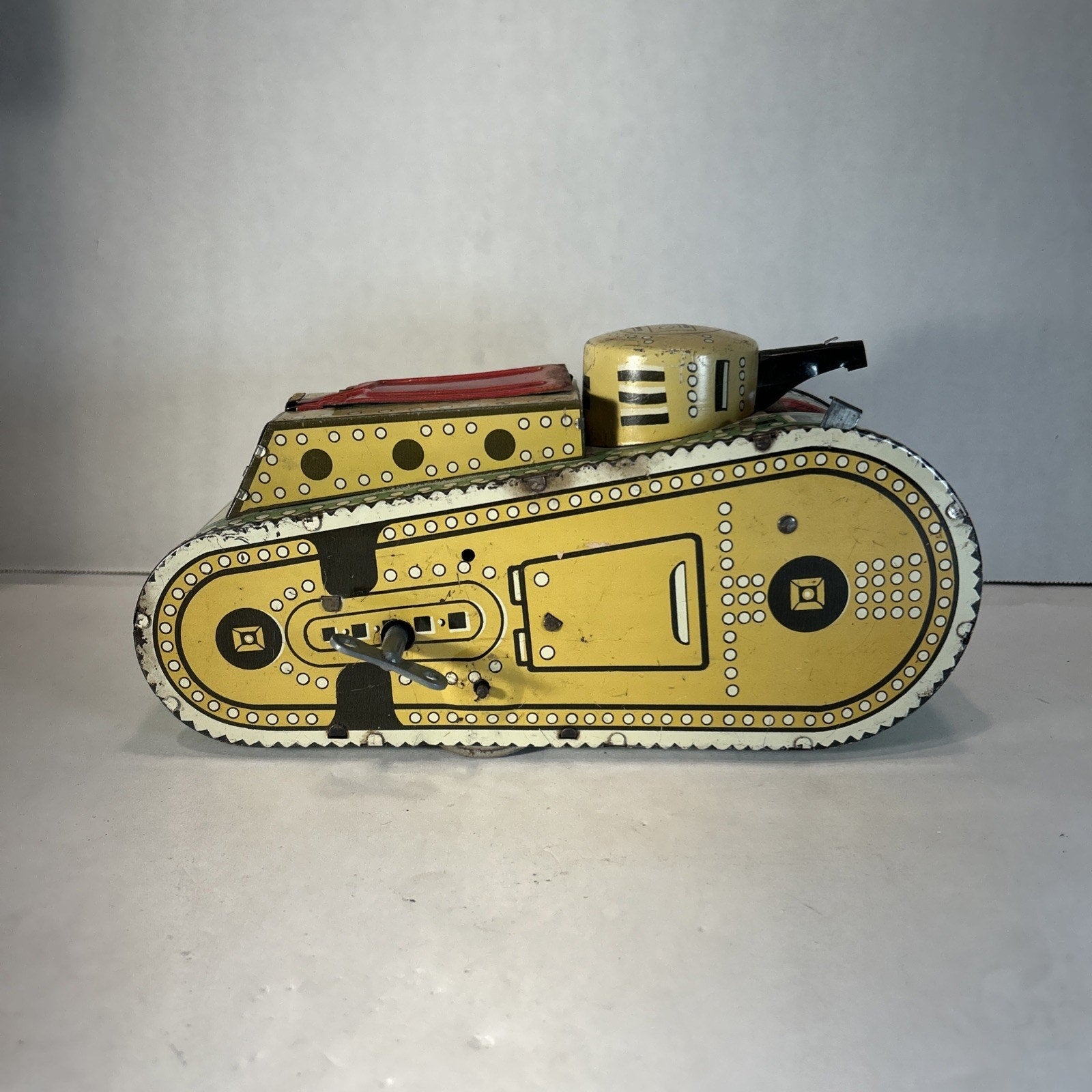 Vintage Marx Tin Litho Wind Up Doughboy Tank c.1930's Rare With Sparks