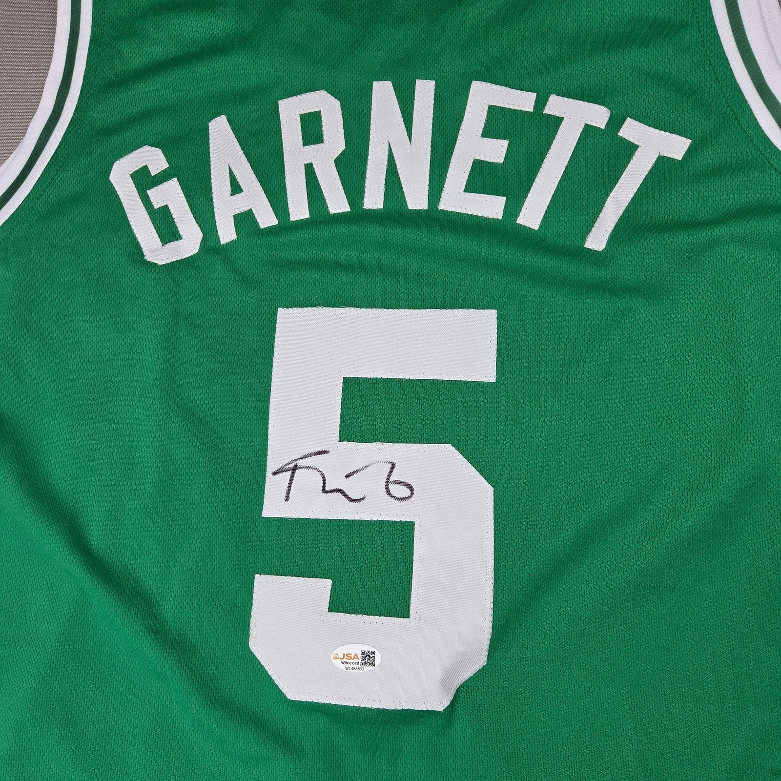 Kevin Garnett Signed Boston Celtics Custom Basketball Jersey JSA Witness Auto