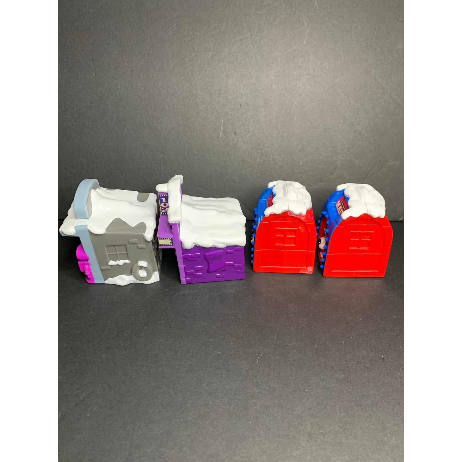 2000 Disney 102 Dalmatians McDonald's Happy Meal Dogs in Town