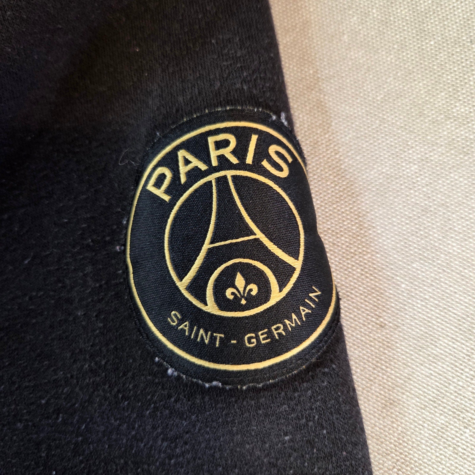 Jordan PSG Paris Saint-Germain Youth Hoodie 12-13Y Black Purple