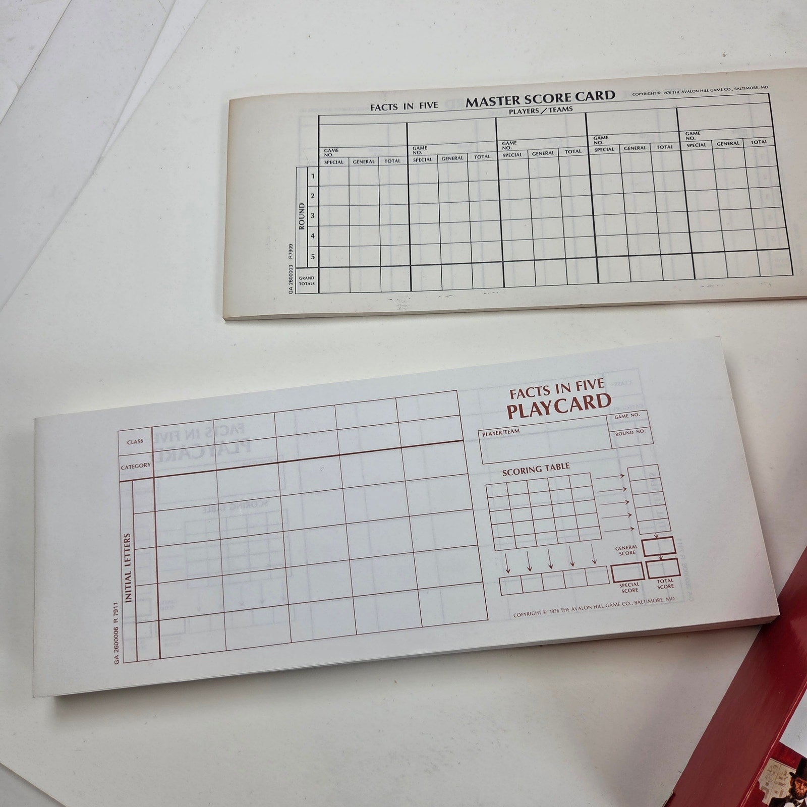 1976 Avalon Hill Facts in Five Original Trivia Game Complete Unpunched Letters