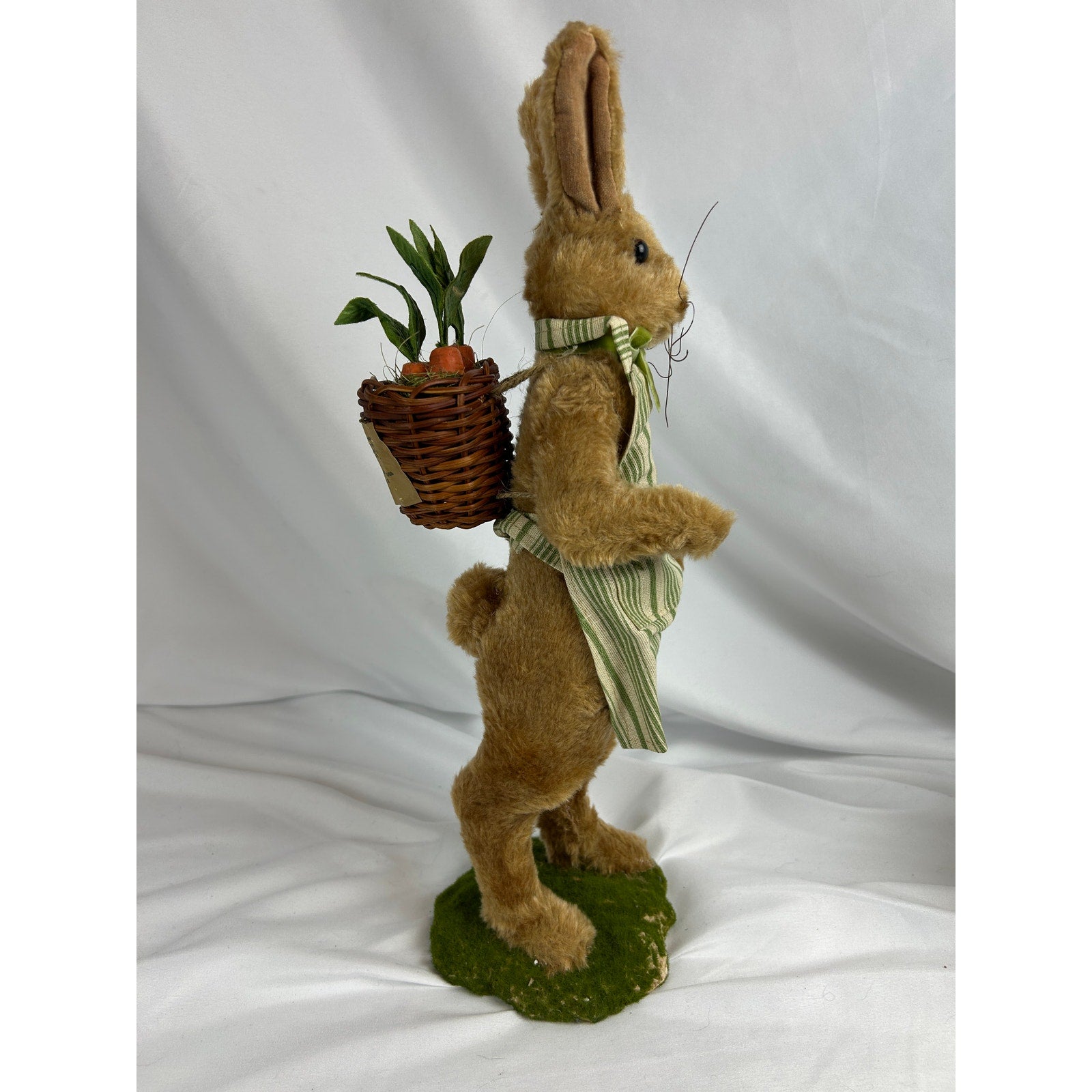 Bethany Lowe 16 Inch Easter Rabbit Maisons De Vente w Basket Display