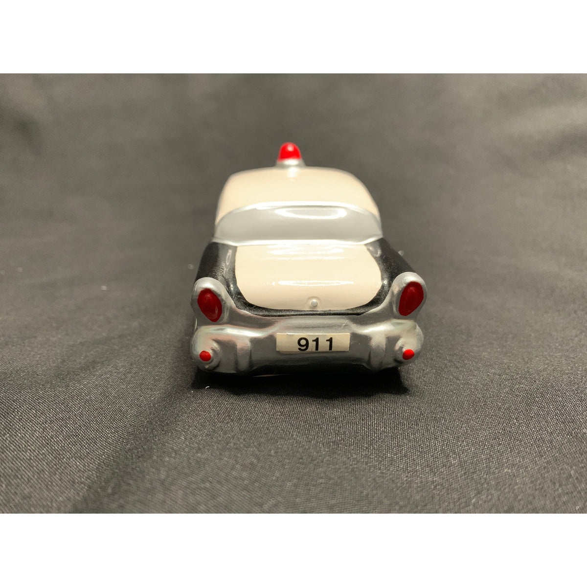 Department 56 Snow Village Calling All Cars 5174-8 Police Car Officer Retired