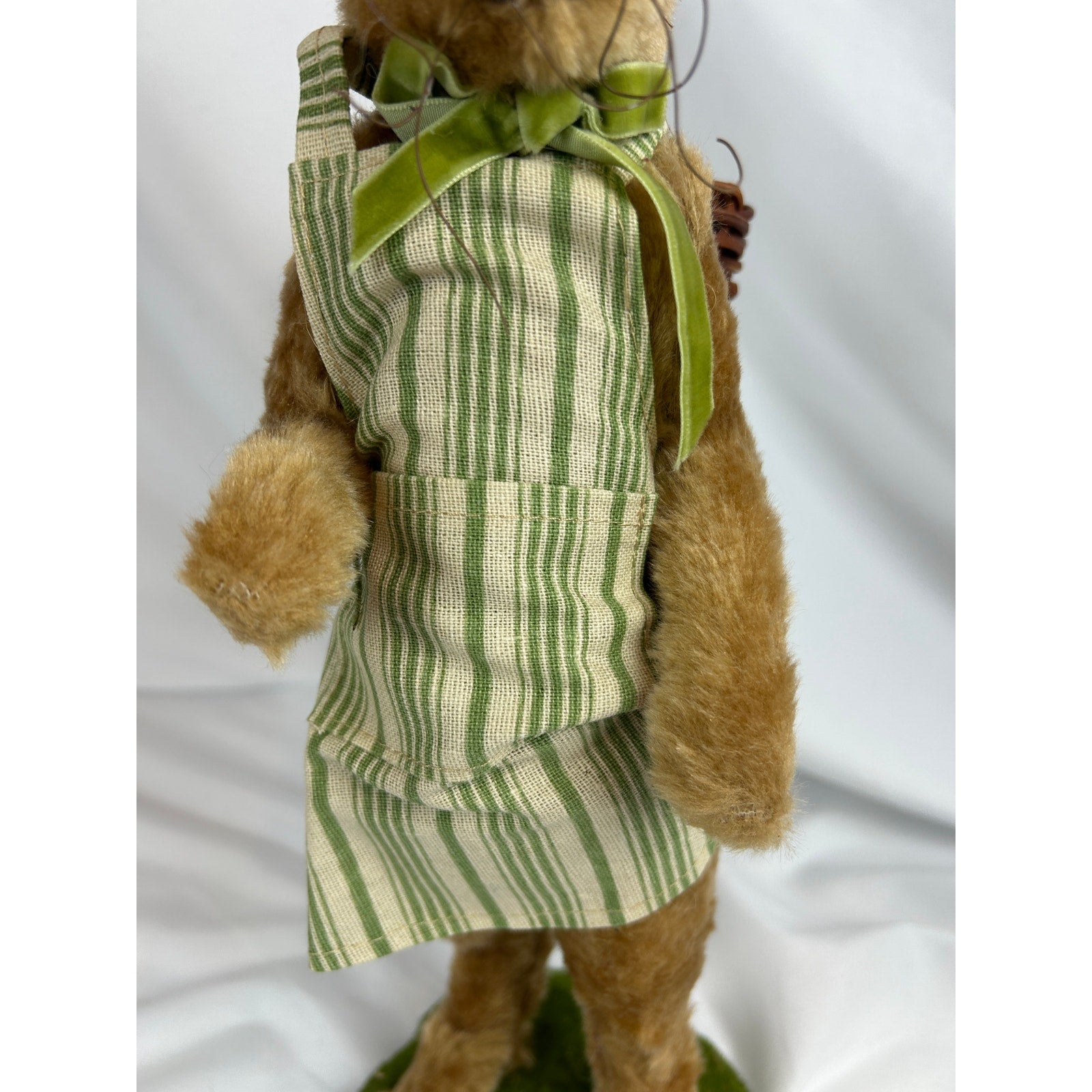Bethany Lowe 16 Inch Easter Rabbit Maisons De Vente w Basket Display