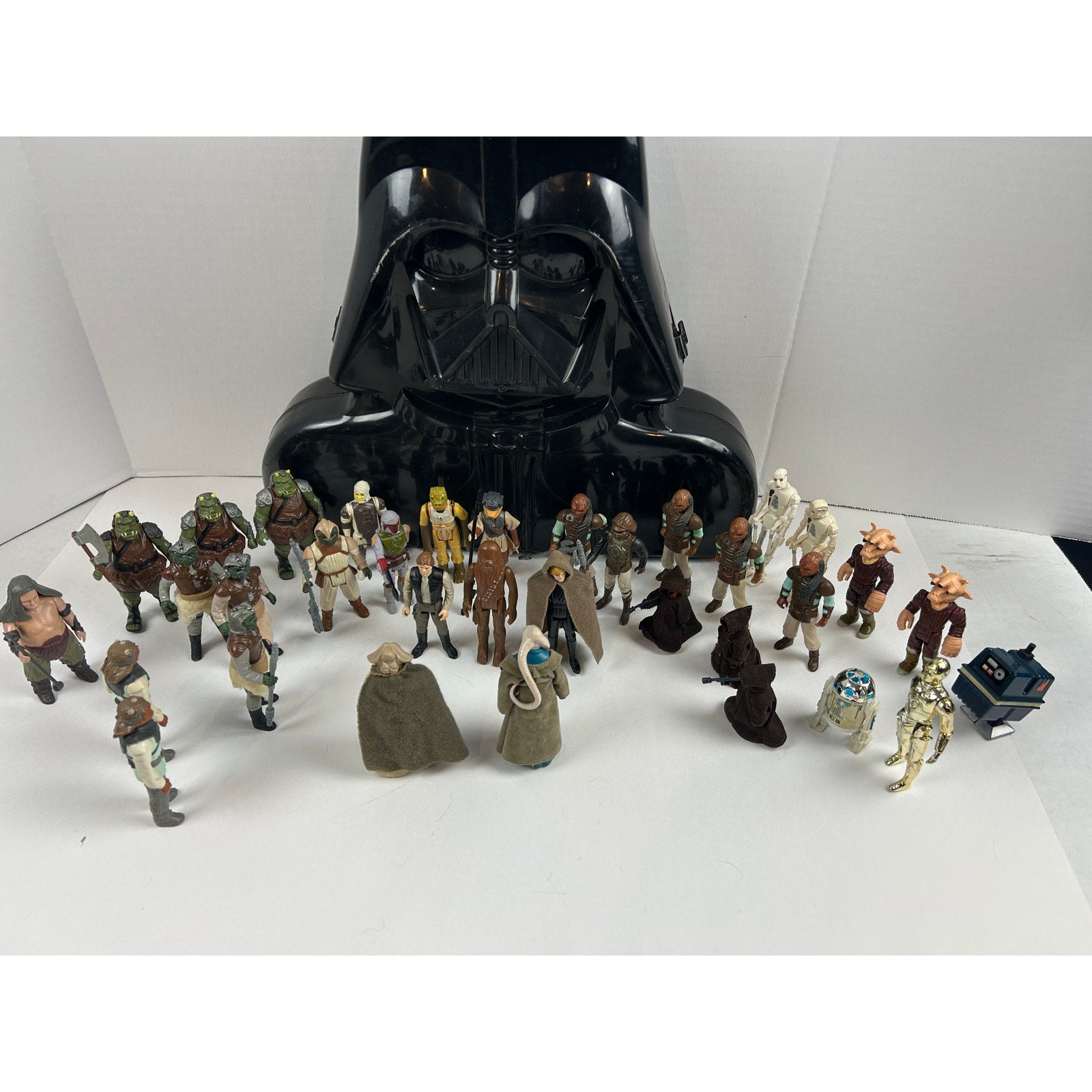 Vintage Kenner Star Wars Lot 30 Boba Leia Boushh Jawas + Vader Case