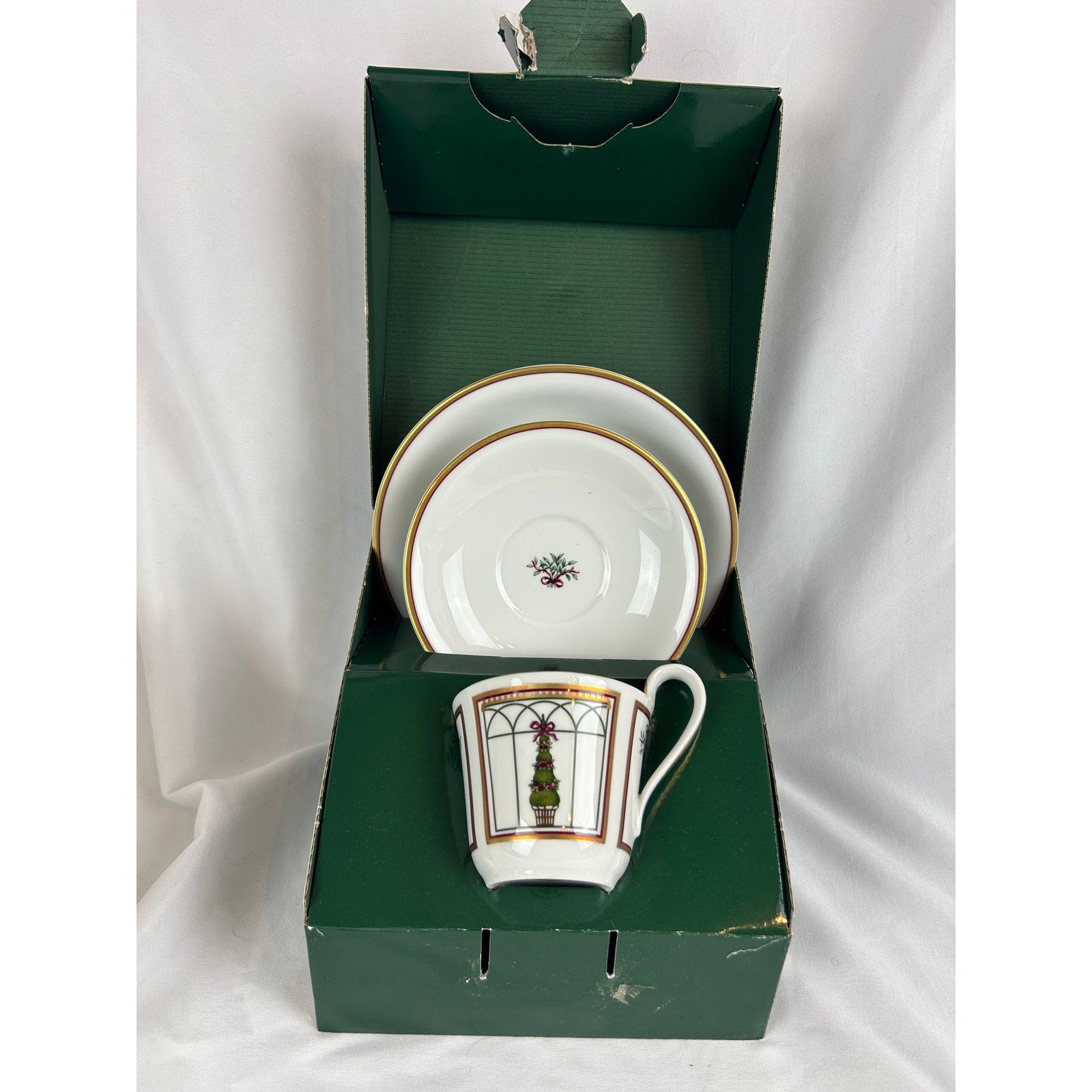 Bing Grondahl 1999 Holiday Cup Saucer Dessert Plate Set Jette Frolich Box