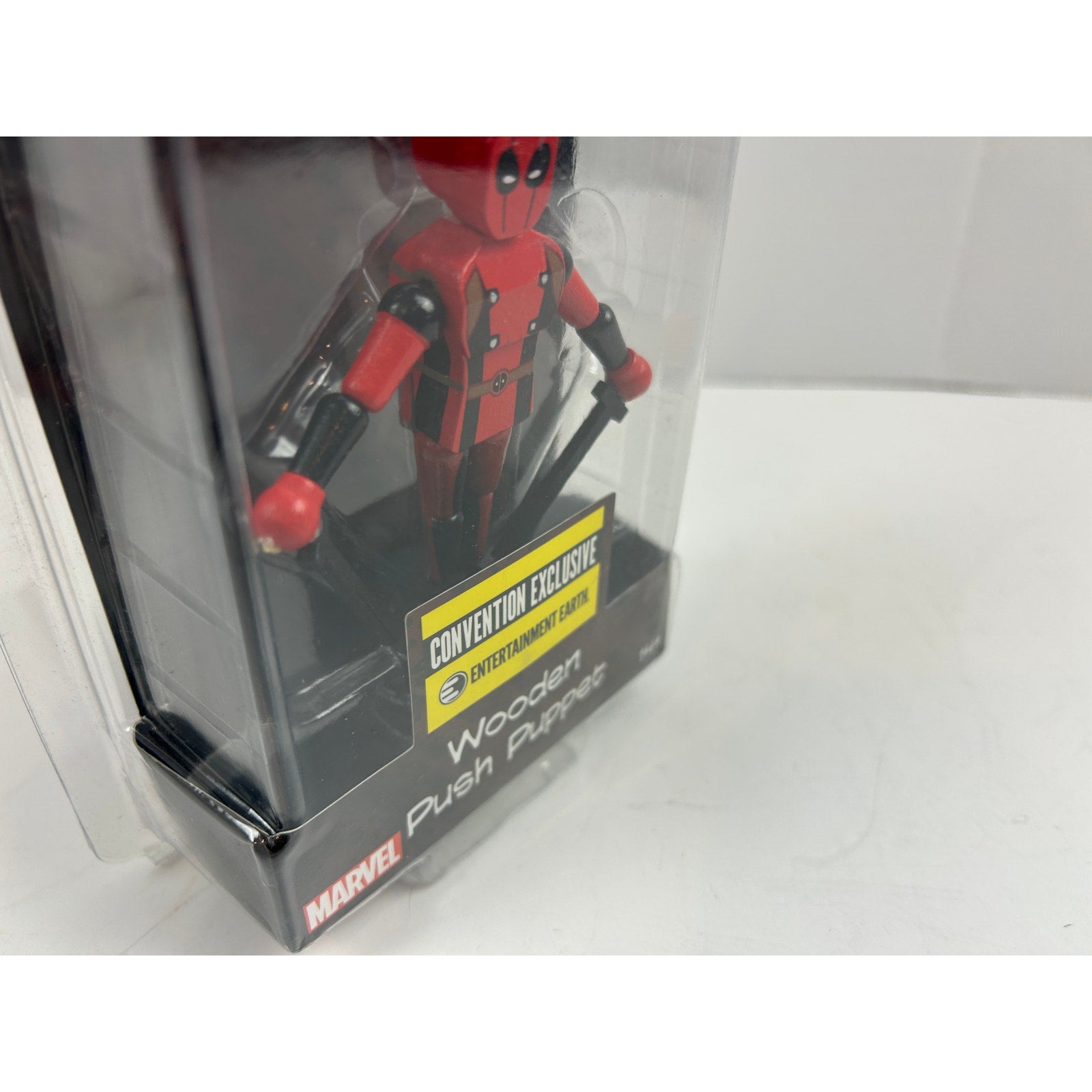 Deadpool 2017 EE Convention Exclusive Wooden Push Puppet LE 492 NIP Marvel
