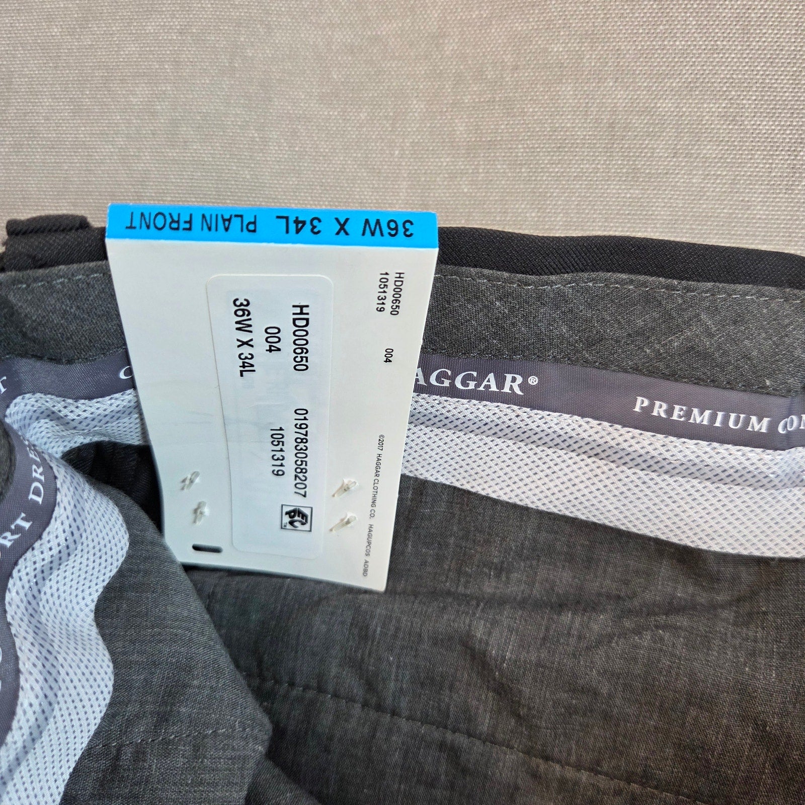 Haggar Premium Comfort Dress Pants 36x34 Classic Fit Gray NWT Wrinkle Free