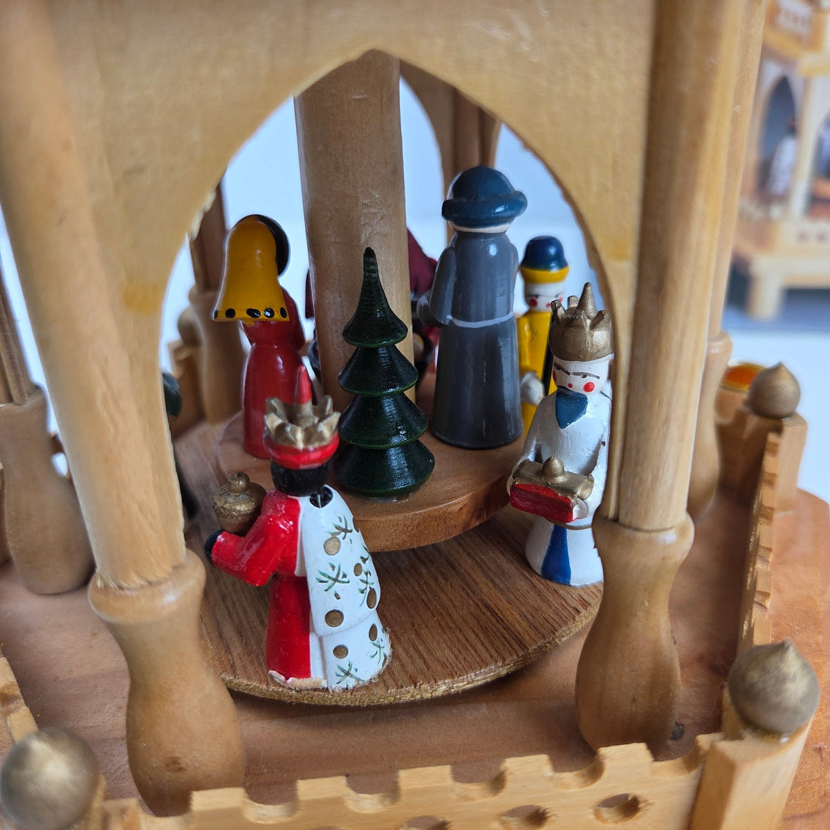Silvestri Hand Crafted Wood 2 Tier Nativity Christmas Pyramid Box 13" Vintage