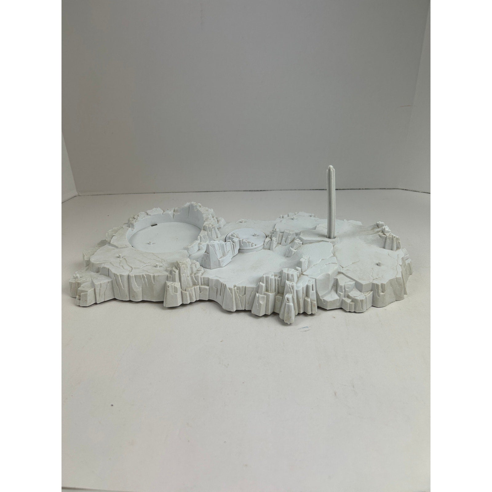 1980 Kenner Star Wars Hoth Ice Planet Action Playset Base Only