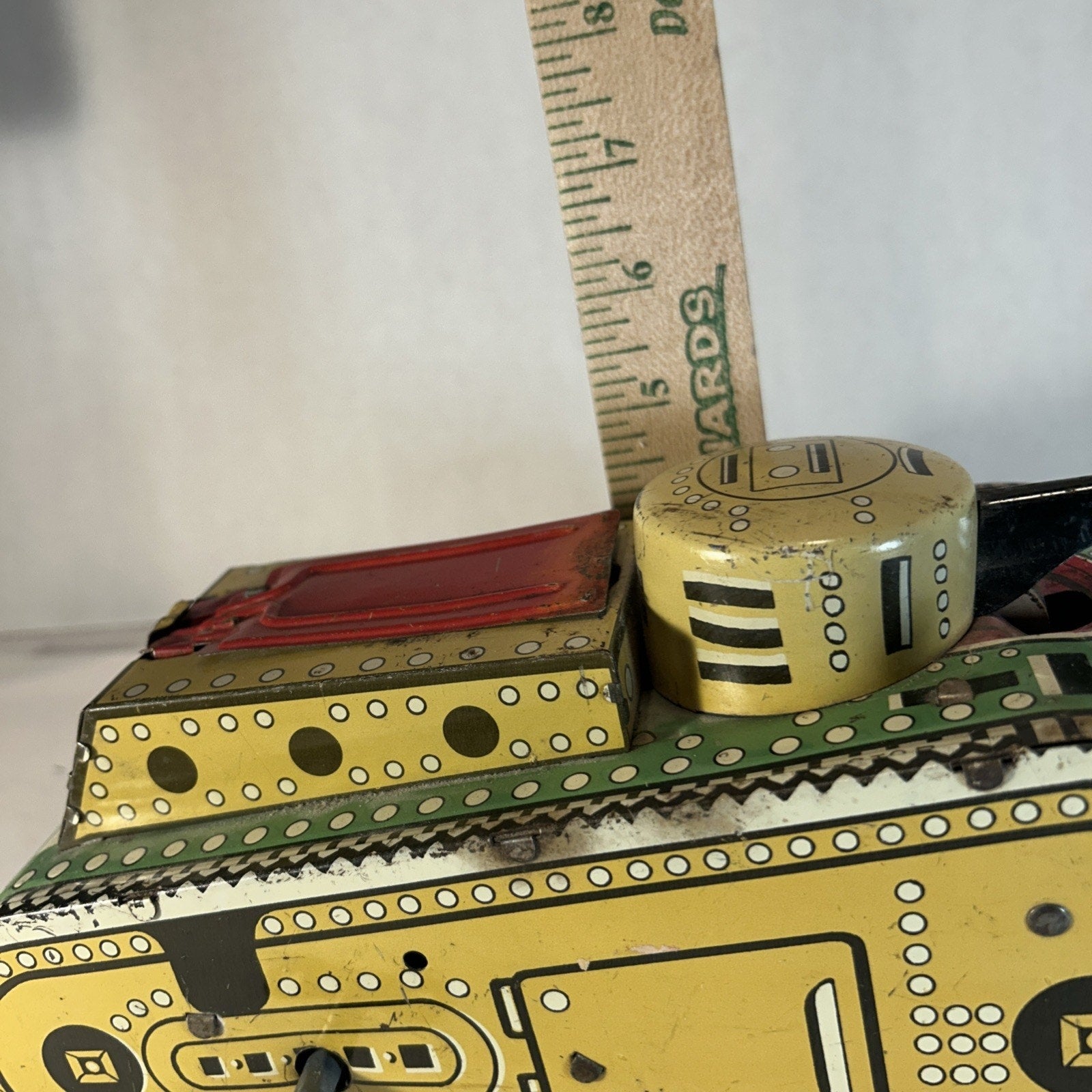 Vintage Marx Tin Litho Wind Up Doughboy Tank c.1930's Rare With Sparks