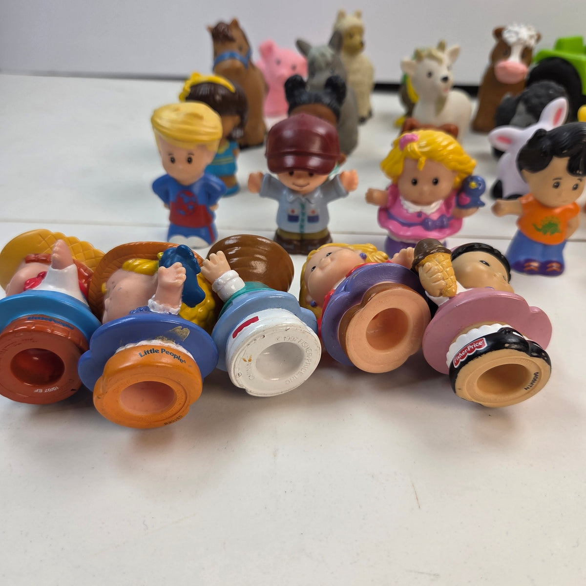 Fisher Price Little People Lot of 25 Figures Farm Animals Green Tractor Toys