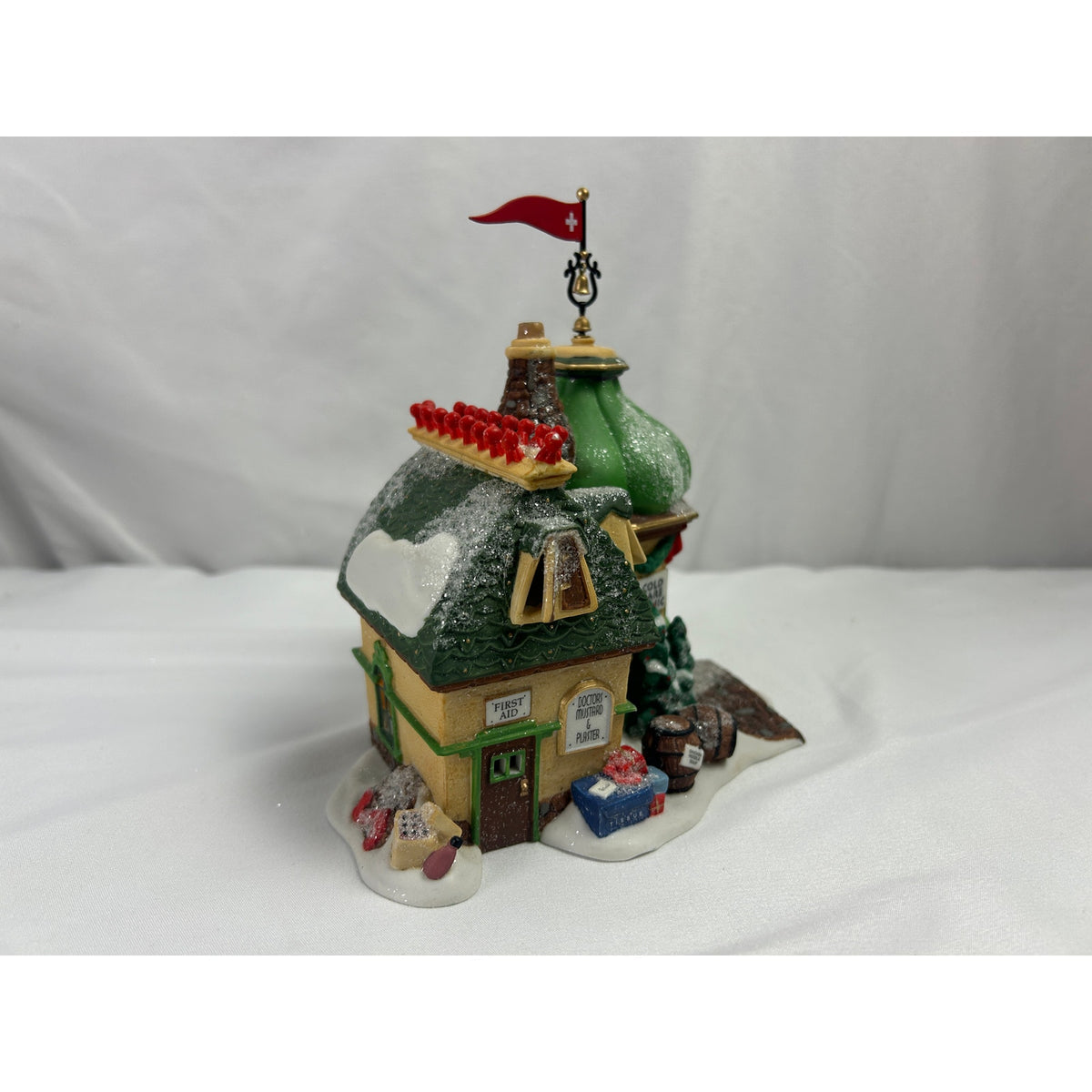 Dept 56 Cold Care Clinic 56703 North Pole Elf Land Lighted Retired 1999 Box