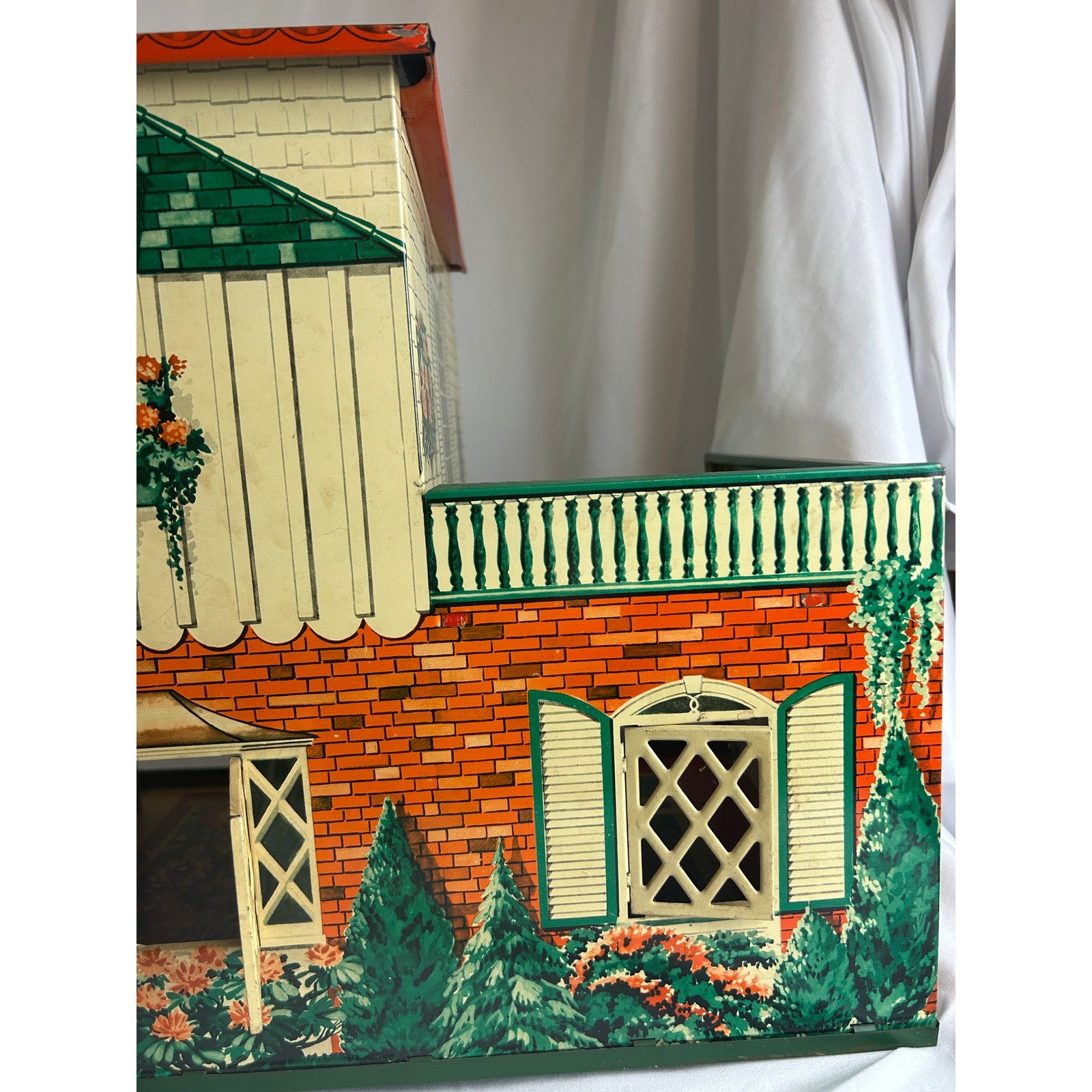 Large Vintage 1950's T Cohn Tin Litho Dollhouse Two Story Modern House
