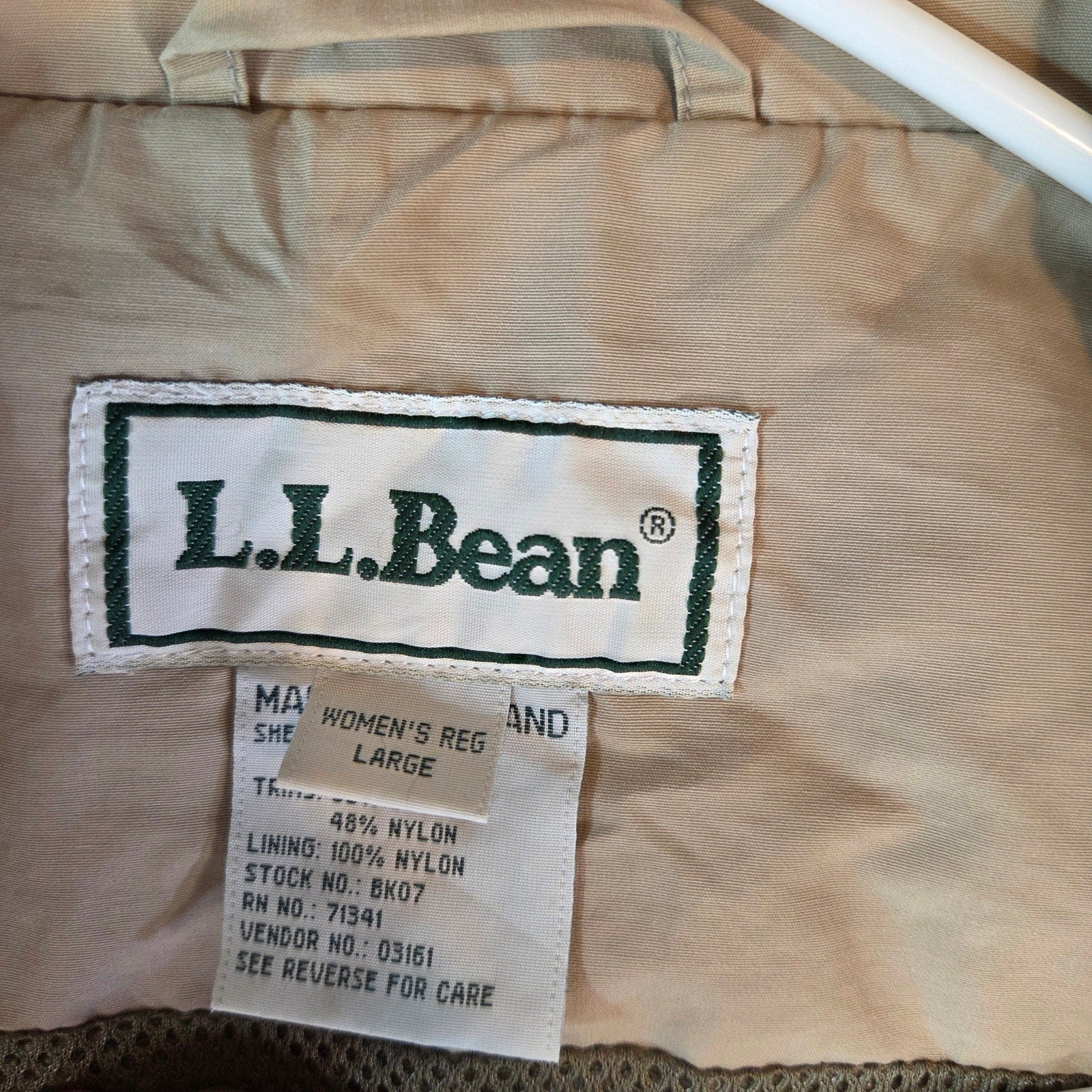 L.L. Bean Women’s Convertible Field Jacket Vest Beige Large Zip Off Sleeves
